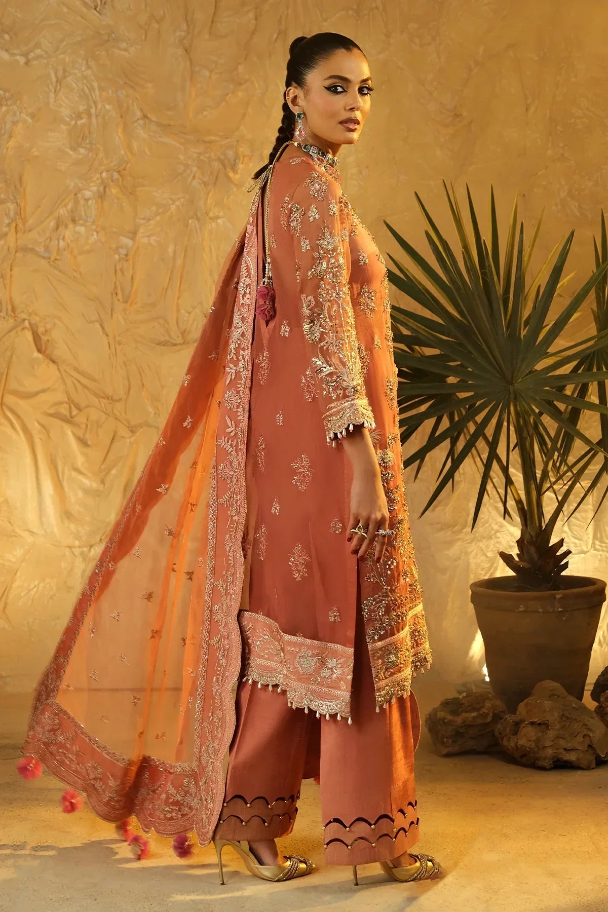Mina Kashif | Kahani Luxury Formals 23 | Seroli - by - Libasekhas UK - Registered Vendor of : Mina Kashif - 100% Original Designer Dresss