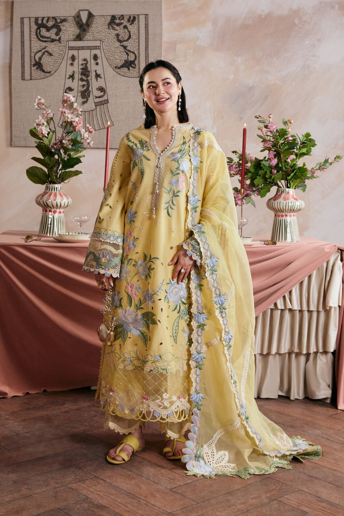 Maryam Hussain | Luxury Lawn 26 Vol 2 | Hamna - by Libasekhas UK - Registered Vendor of : Maryam Hussain - 100% Original Designer Dress