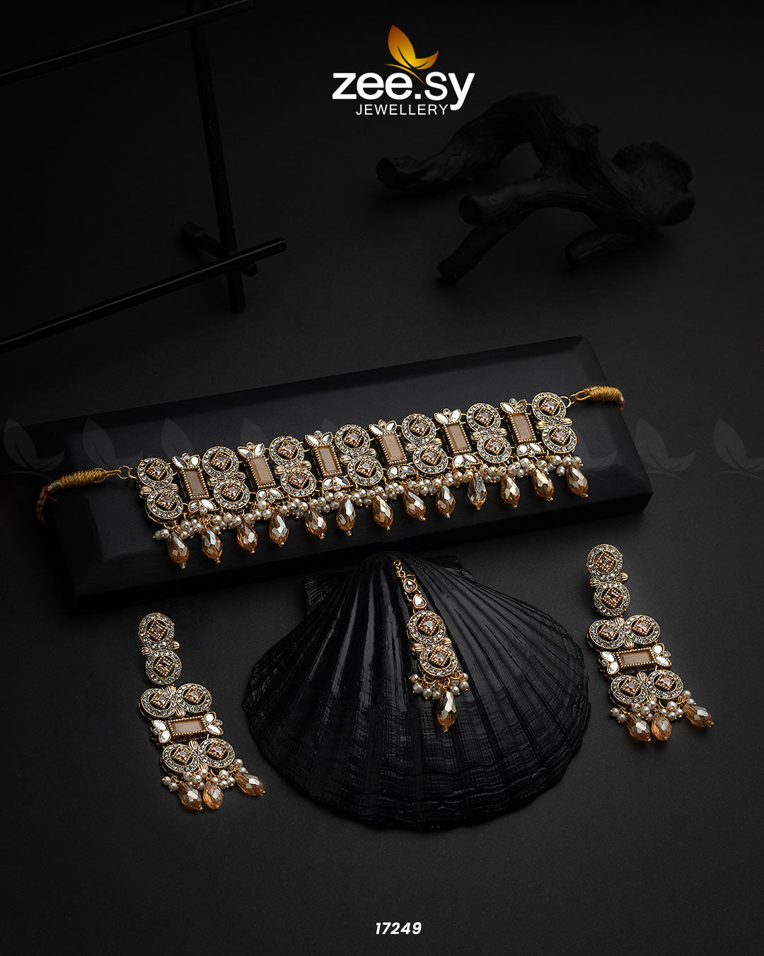 Infinite Necklace - by - Libasekhas UK - Registered Vendor of : Zeesy - 100% Original Designer Dresss