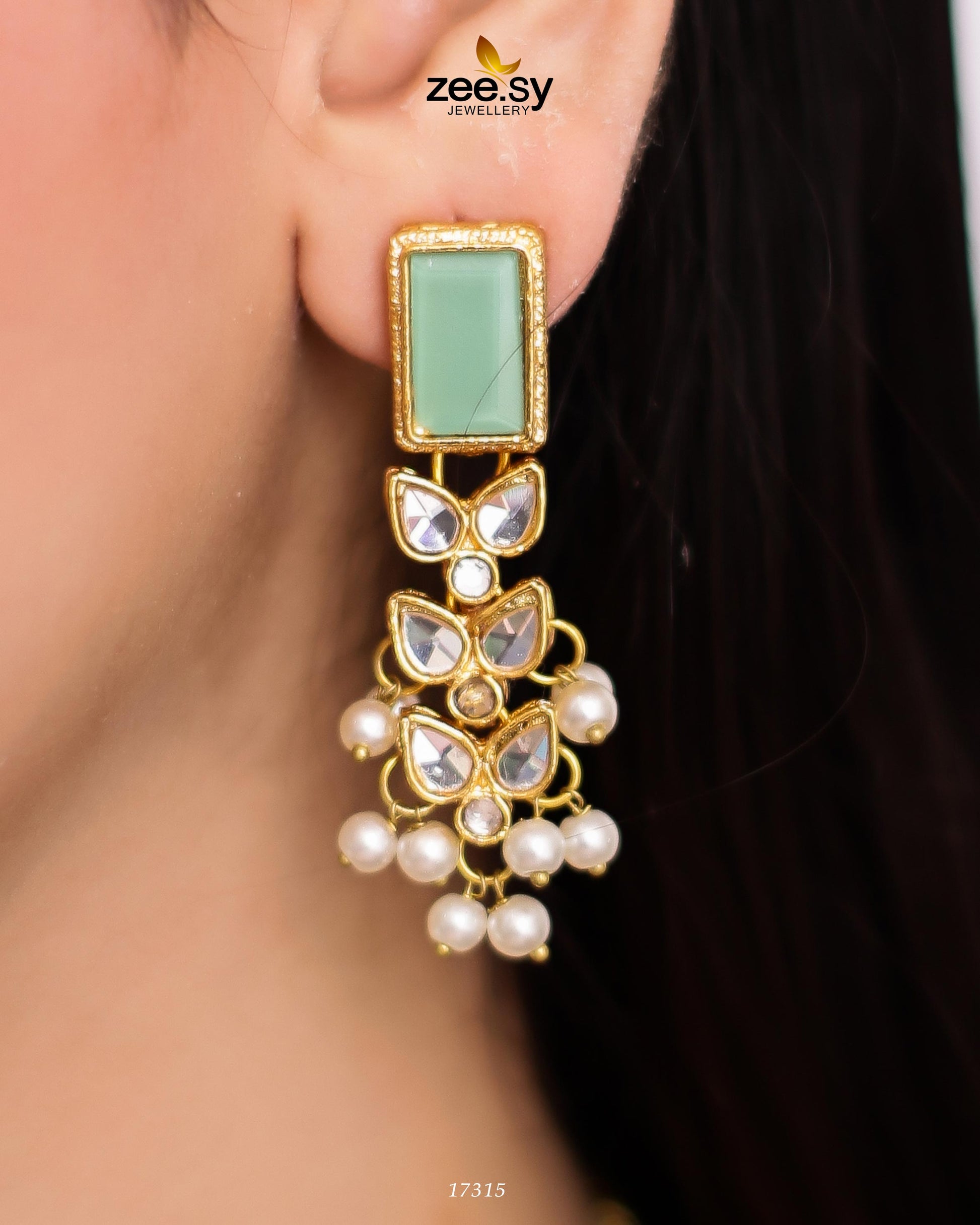Stunning Necklace - by - Libasekhas UK - Registered Vendor of : Zeesy - 100% Original Designer Dresss