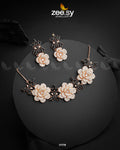 Classic Necklace - by - Libasekhas UK - Registered Vendor of : Zeesy - 100% Original Designer Dresss