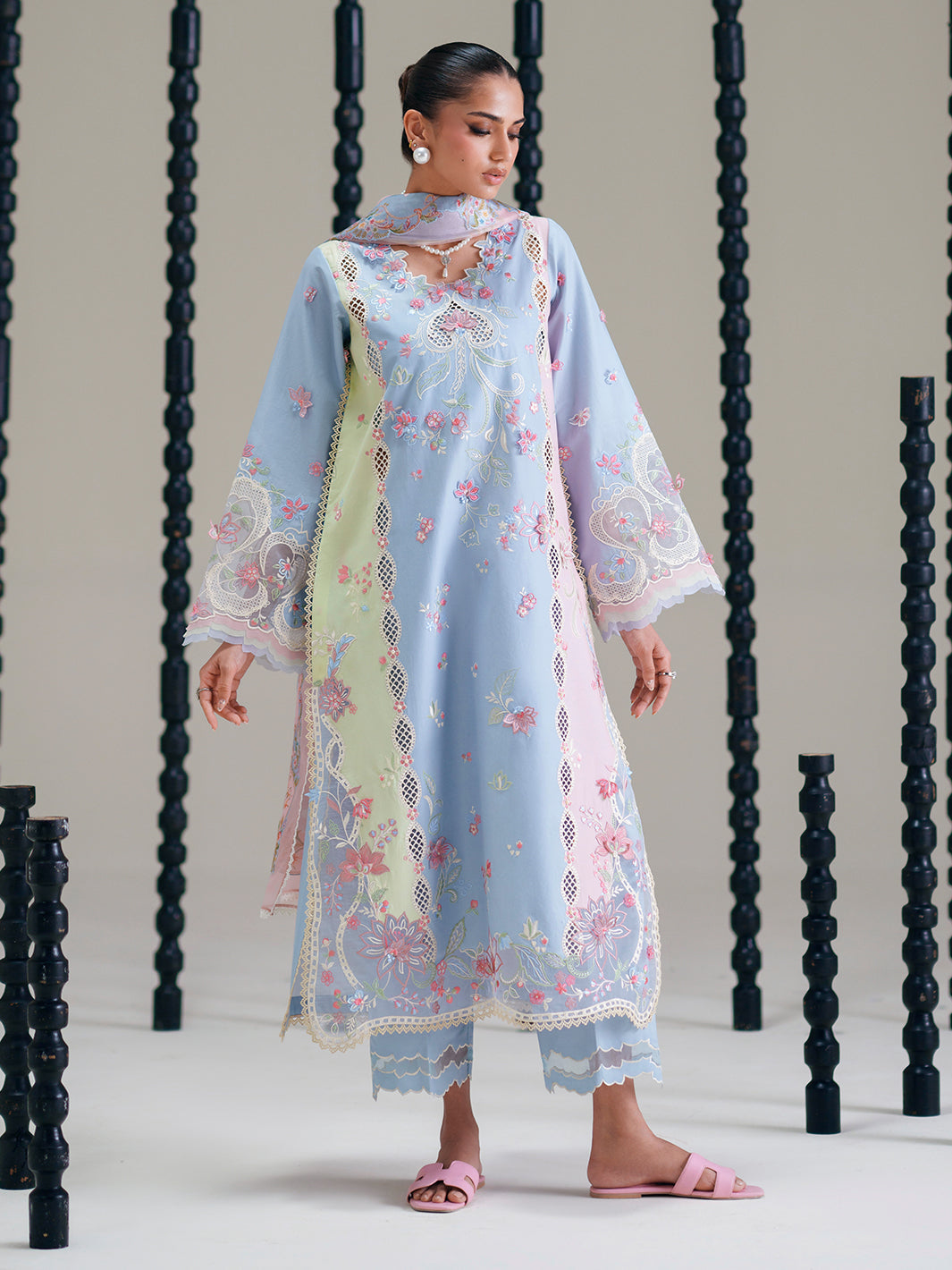 Bin Ilyas | Amour Luxury Lawn 26 | 184-B - by Libasekhas UK - Registered Vendor of : Bin Ilyas - 100% Original Designer Dress