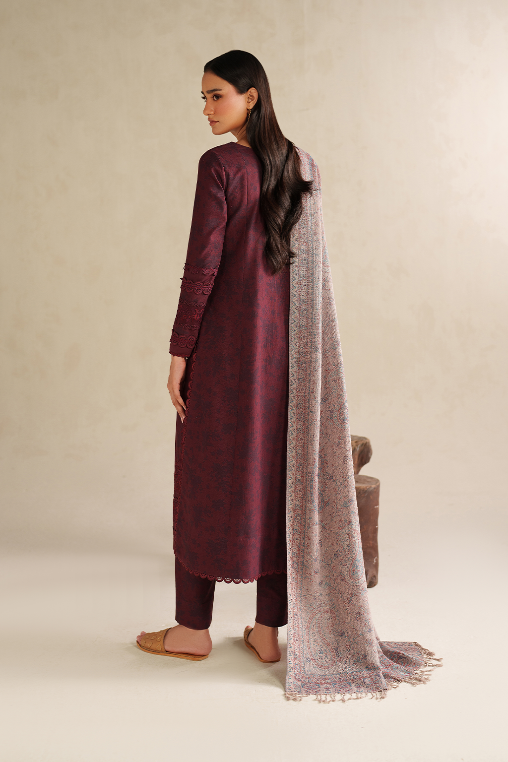 Iznik | Winter Chapter 25 | UE-590 Printed Khaddar - by Libasekhas UK - Registered Vendor of : Iznik - 100% Original Designer Dress