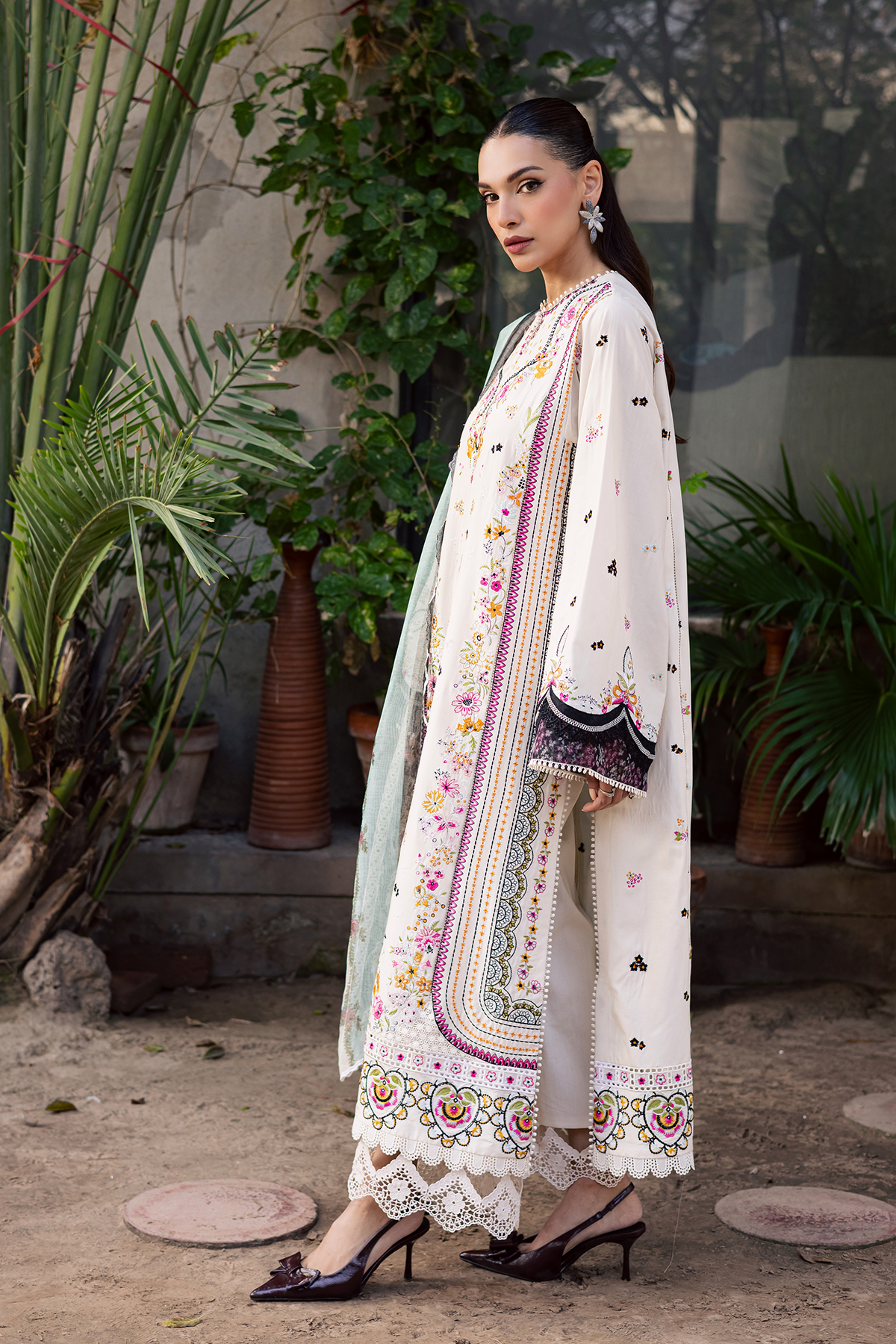 Zarposh | Celia Luxury Lawn 26 | ZARMIN - by Libasekhas UK - Registered Vendor of : Zarposh - 100% Original Designer Dress