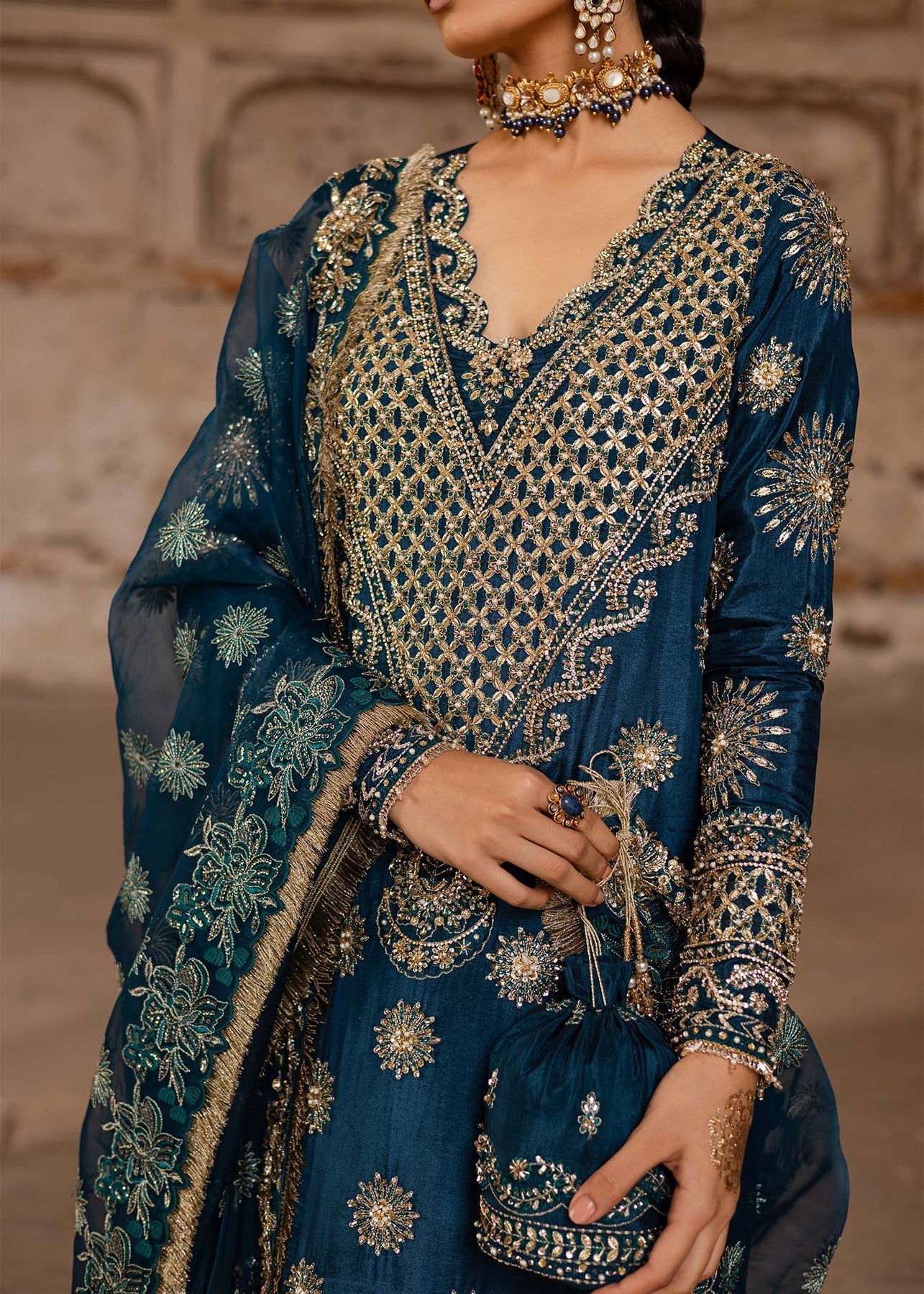 Akbar Aslam | Dastaan Luxury Formals | Zinia - by - Libasekhas UK - Registered Vendor of : Akbar Aslam - 100% Original Designer Dresss
