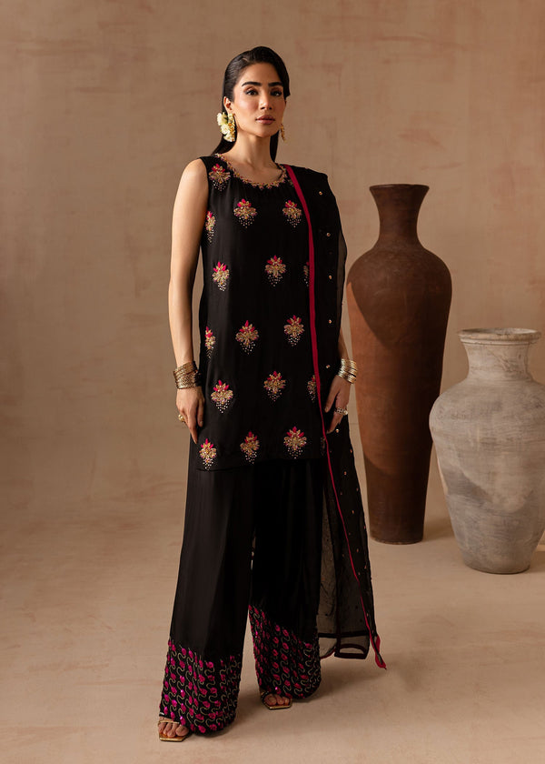 Maria Osama Khan | Noir Bliss Luxury Formals | Charcoal Charm - by - Libasekhas UK - Registered Vendor of : Maria Osama Khan - 100% Original Designer Dresss