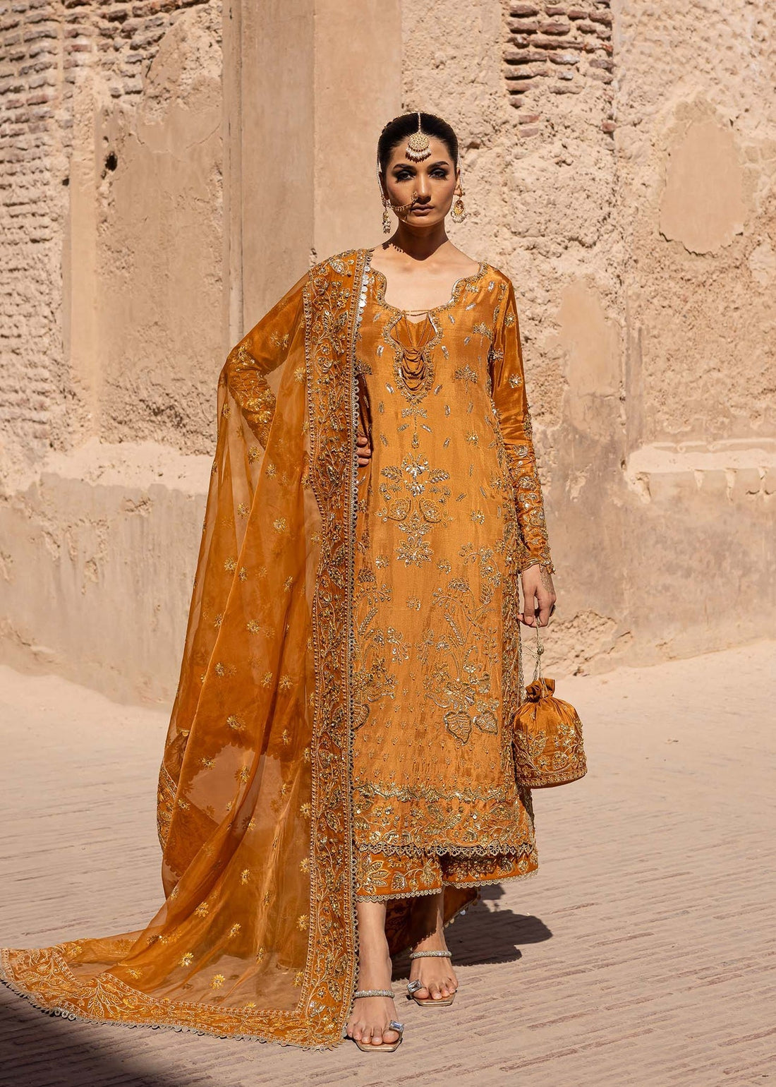 Akbar Aslam | Dastaan Luxury Formals | Zarmisha - by - Libasekhas UK - Registered Vendor of : Akbar Aslam - 100% Original Designer Dresss