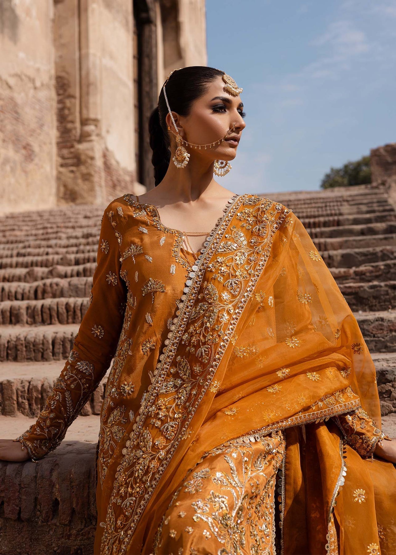 Akbar Aslam | Dastaan Luxury Formals | Zarmisha - by - Libasekhas UK - Registered Vendor of : Akbar Aslam - 100% Original Designer Dresss