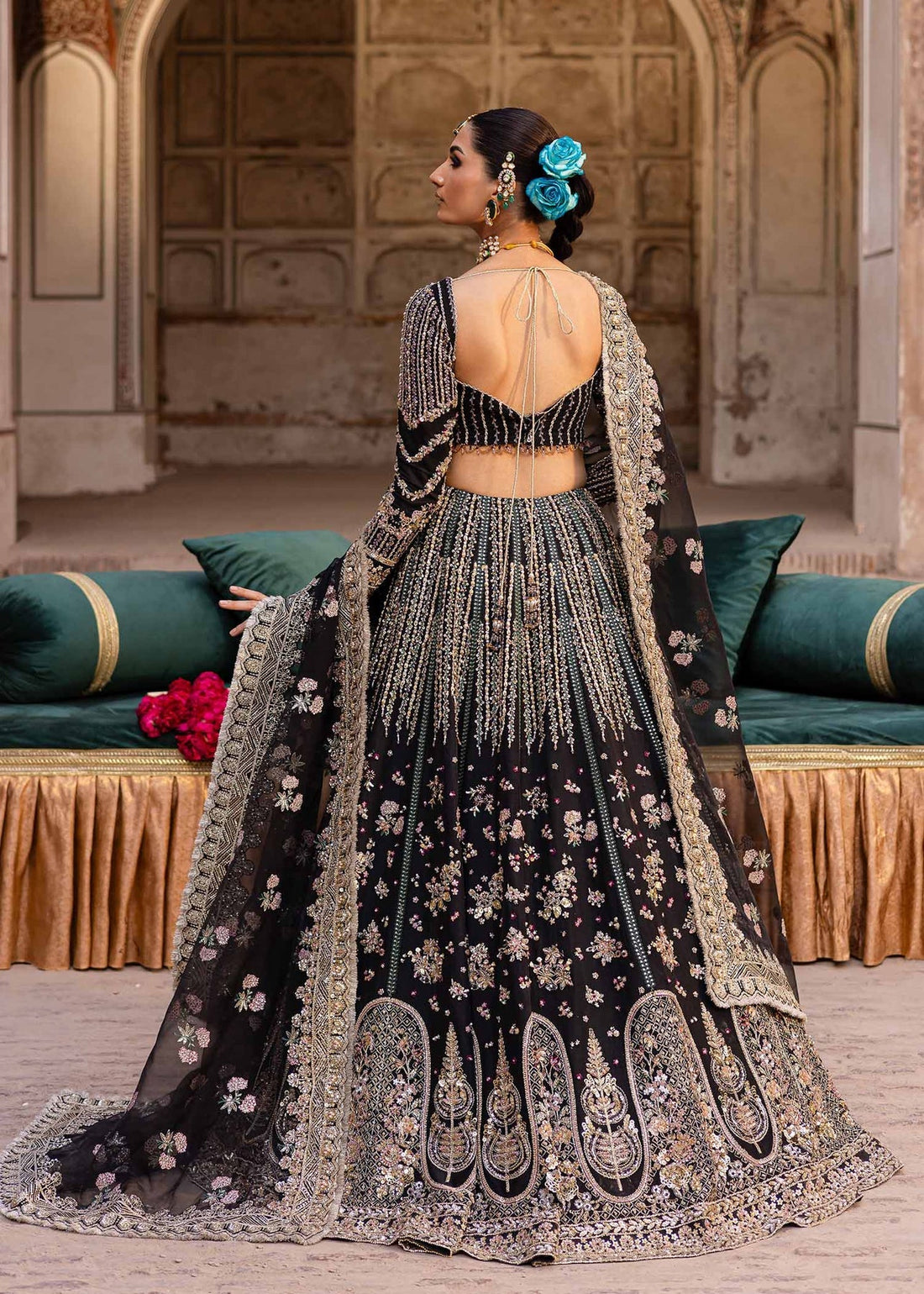 Akbar Aslam | Dastaan Luxury Formals | Nehaab - by - Libasekhas UK - Registered Vendor of : Akbar Aslam - 100% Original Designer Dresss