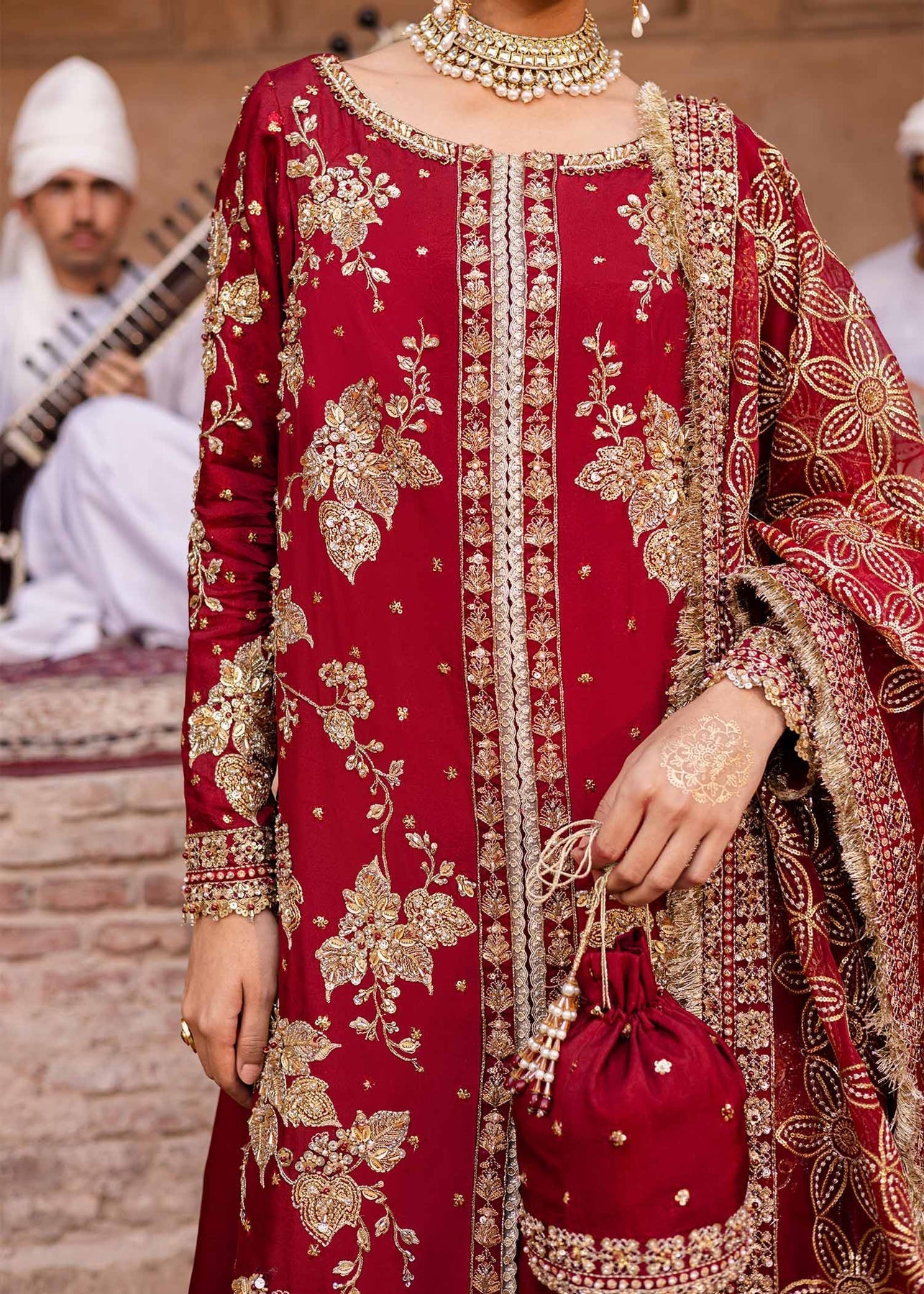 Akbar Aslam | Dastaan Luxury Formals | Arusa - by - Libasekhas UK - Registered Vendor of : Akbar Aslam - 100% Original Designer Dresss