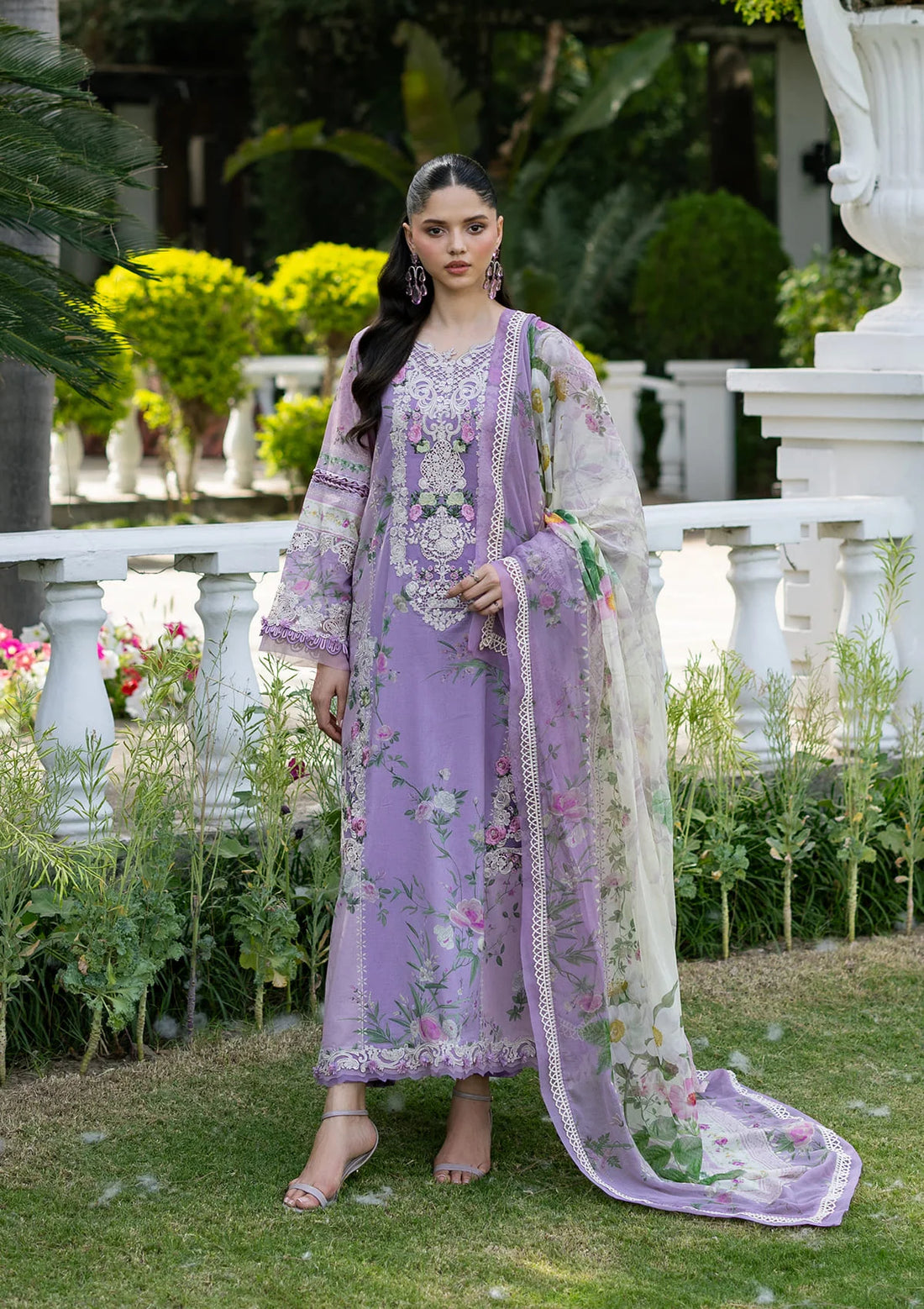 Elaf Premium | Signature Embroidered Lawn with Chiffon Collection 26 | ESG-1B BIANCA - by Libasekhas UK - Registered Vendor of : Elaf Premium - 100% Original Designer Dress