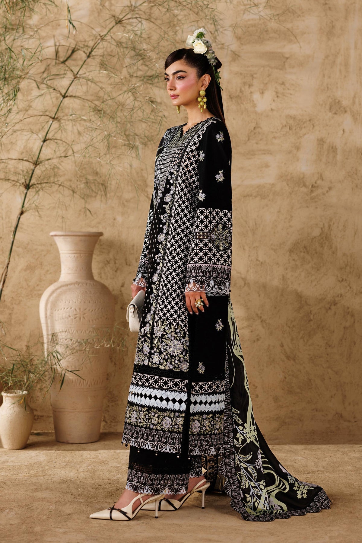 Akbar Aslam | Elea Lawn 26 | Alesse - by Libasekhas UK - Registered Vendor of : Akbar Aslam - 100% Original Designer Dress