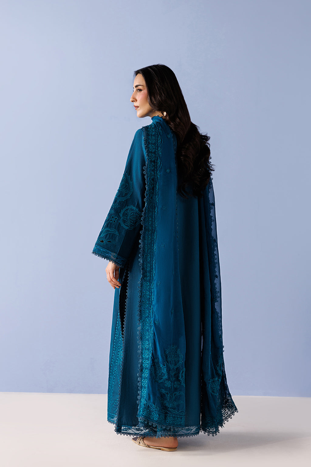 Emaan Adeel | Elevated Essentials 26 | AVENOIR - by Libasekhas UK - Registered Vendor of : Emaan Adeel - 100% Original Designer Dress