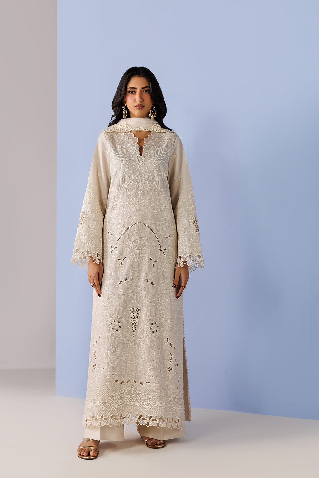 Emaan Adeel | Elevated Essentials 26 | VEYRA - by Libasekhas UK - Registered Vendor of : Emaan Adeel - 100% Original Designer Dress