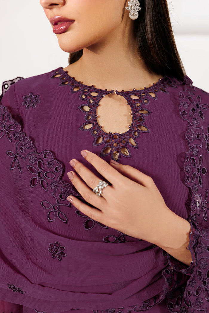 Zarif | Nourah Formals | WADHAI - by Libasekhas UK - Registered Vendor of : Zarif - 100% Original Designer Dress