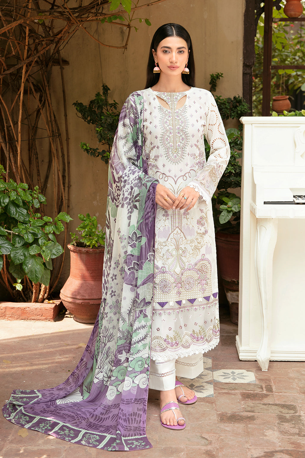 Ramsha | Mashaal Luxury Lawn | L-809 - by - Libasekhas UK - Registered Vendor of : Ramsha - 100% Original Designer Dresss