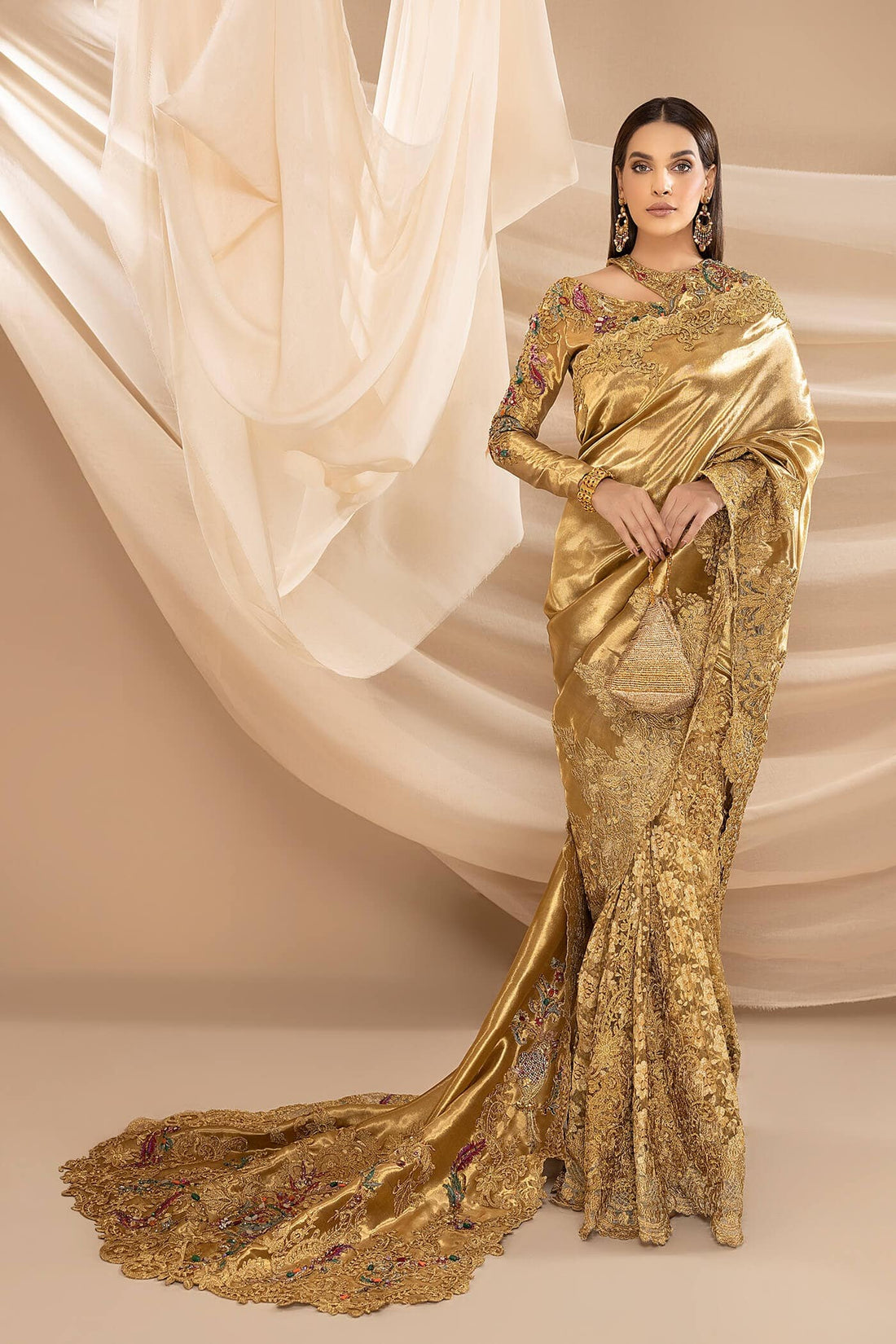 Nilofer Shahid | Shama e Mehfil | CHIRAGH E MEHFIL - by Libasekhas UK - Registered Vendor of : Nilofer Shahid - 100% Original Designer Dress