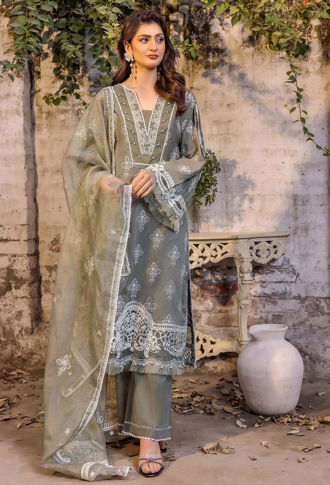 Adans Libas | Chikankari 25 | 4772 - by - Libasekhas UK - Registered Vendor of : Adans Libas - 100% Original Designer Dresss