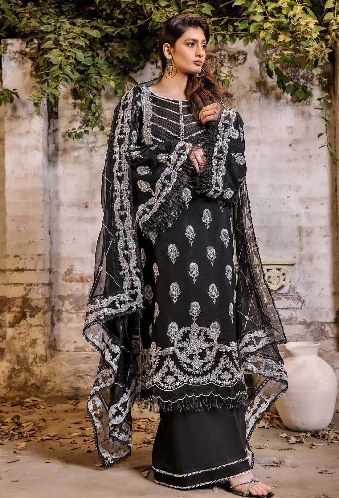 Adans Libas | Chikankari 25 | 4774 - by - Libasekhas UK - Registered Vendor of : Adans Libas - 100% Original Designer Dresss