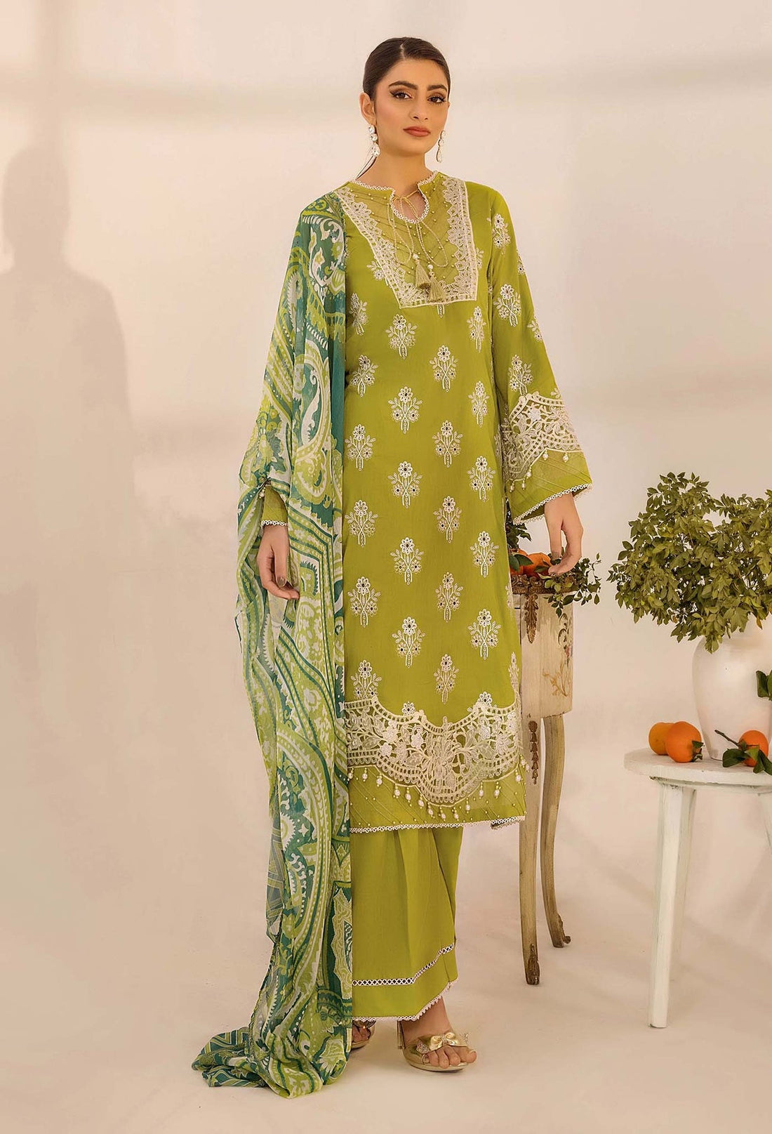 Adans Libas | Chikankari 25 | 4776 - by - Libasekhas UK - Registered Vendor of : Adans Libas - 100% Original Designer Dresss