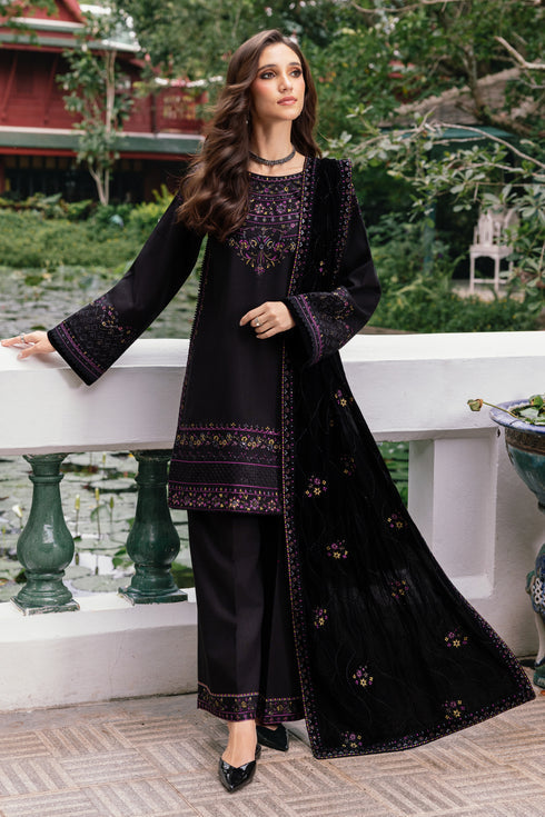 Naqshi | Nuri Khaddar Velvet Marina | Nisma - by Libasekhas UK - Registered Vendor of : Naqshi - 100% Original Designer Dress