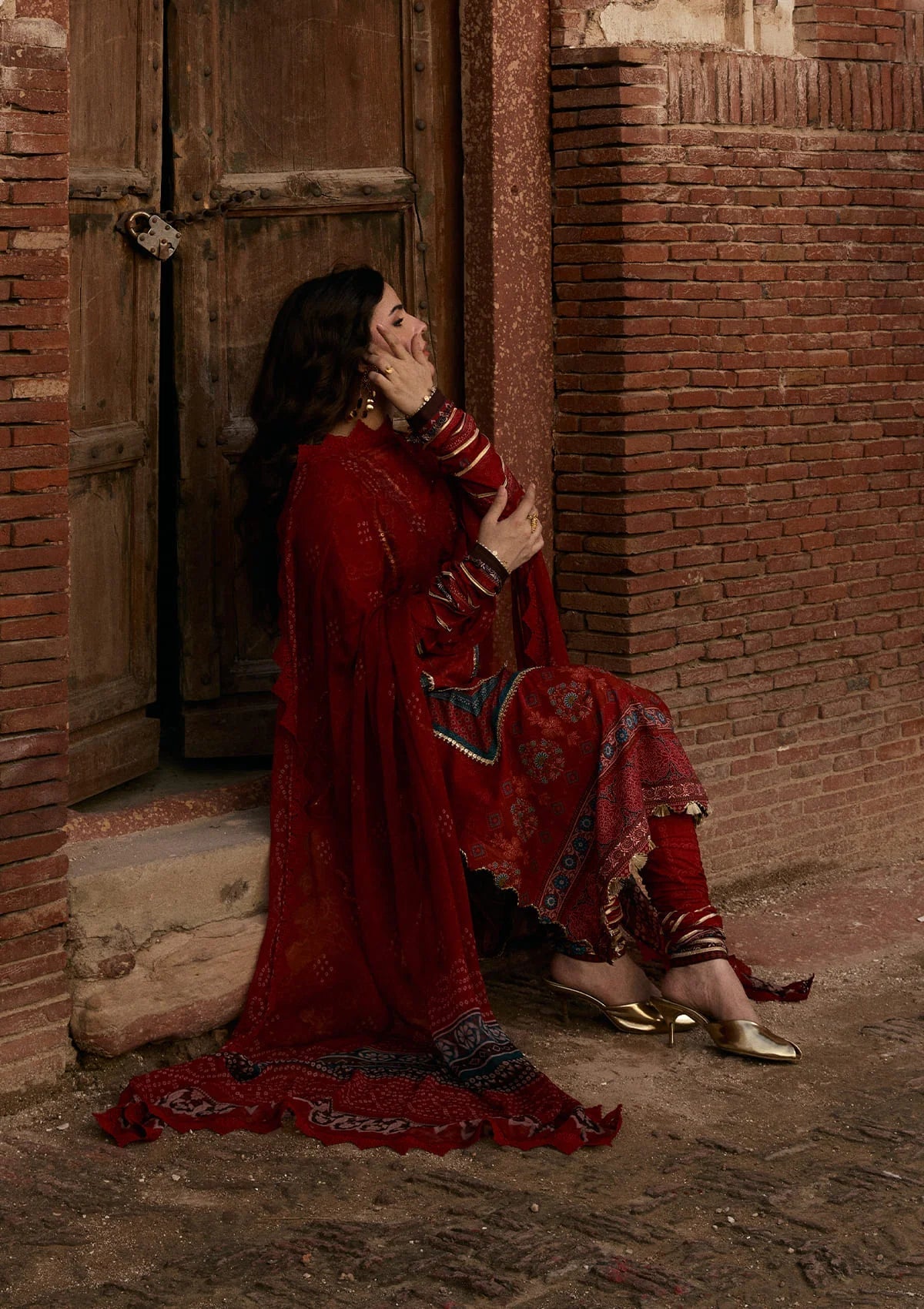 Kahf Premium | Prints Collection 26 | KPS-1A SURKH NOOR - by Libasekhas - Registered Vendor of : Kahf Premium - 100% Original Designer Dress