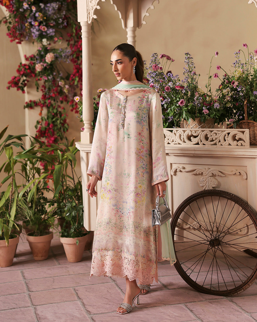 Faiza Saqlain | Serina Luxe | Aeni - by Libasekhas UK - Registered Vendor of : Faiza Saqlain - 100% Original Designer Dress