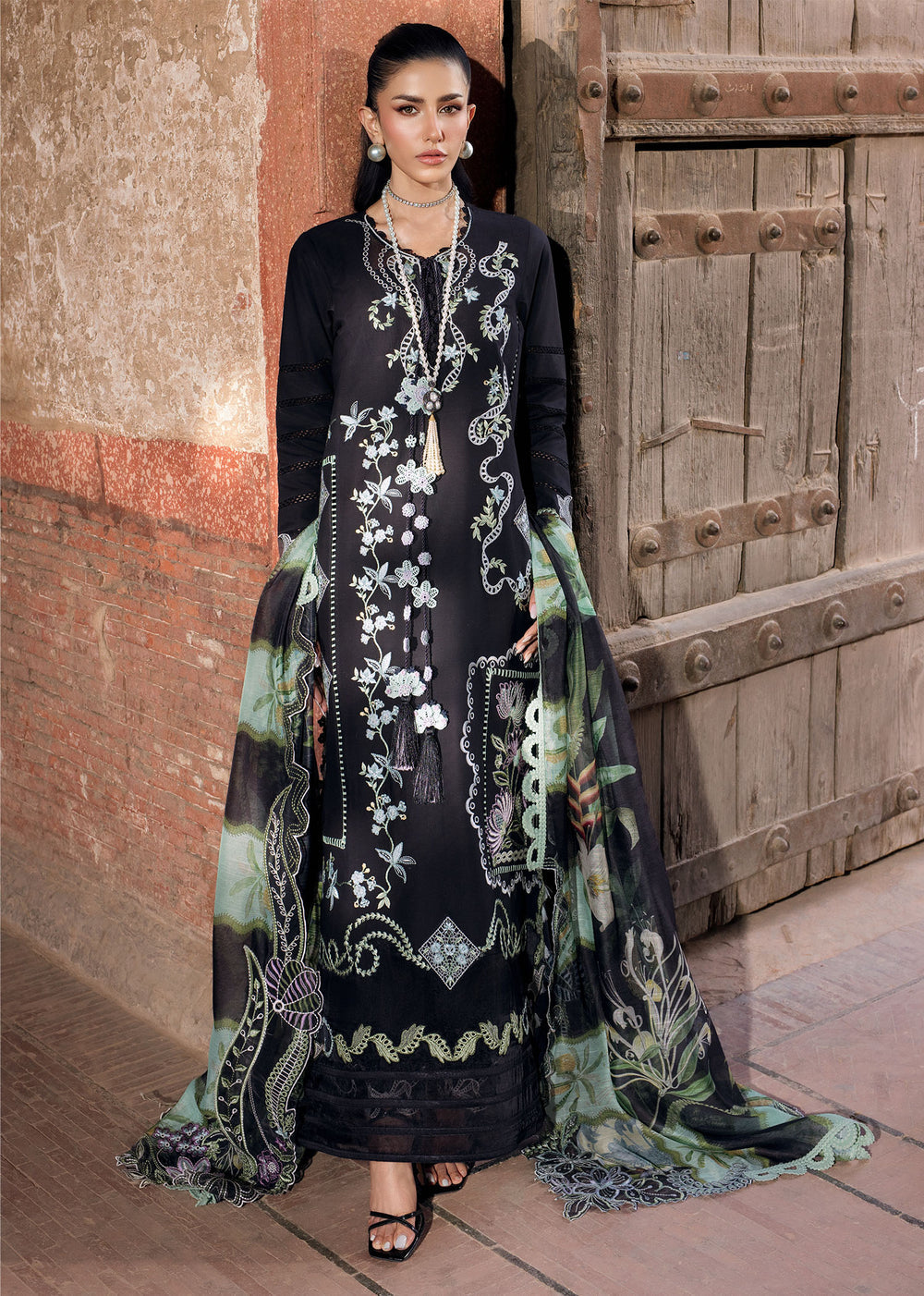 Saira Shakira | Bloom Lawn | ELISE 1A - by Libasekhas - Registered Vendor of : Saira Rizwan - 100% Original Designer Dress