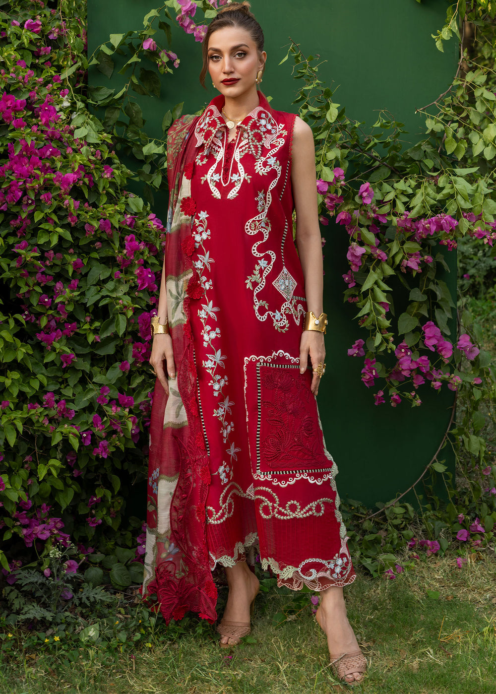 Saira Shakira | Bloom Lawn | ELISE 1B - by Libasekhas - Registered Vendor of : Saira Rizwan - 100% Original Designer Dress