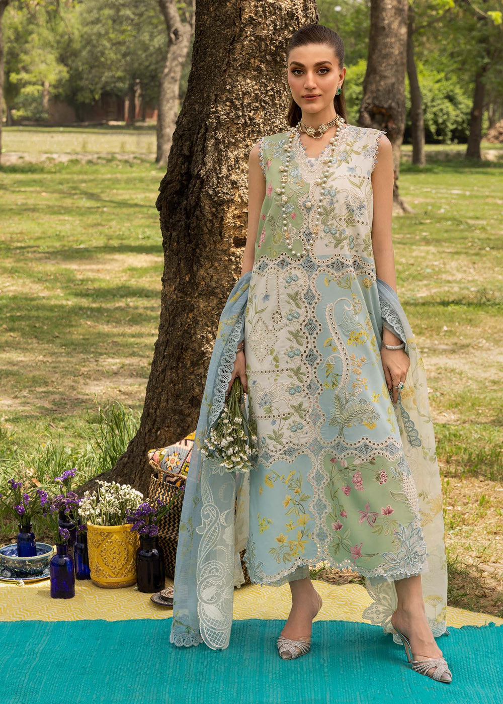Saira Shakira | Bloom Lawn | LANA 1A - by Libasekhas - Registered Vendor of : Saira Rizwan - 100% Original Designer Dress