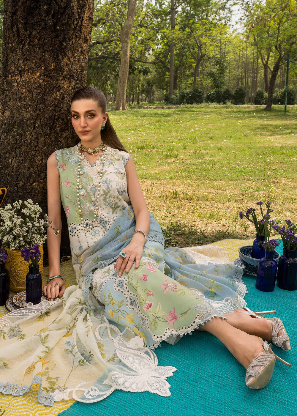 Saira Shakira | Bloom Lawn | LANA 1A - by Libasekhas - Registered Vendor of : Saira Rizwan - 100% Original Designer Dress