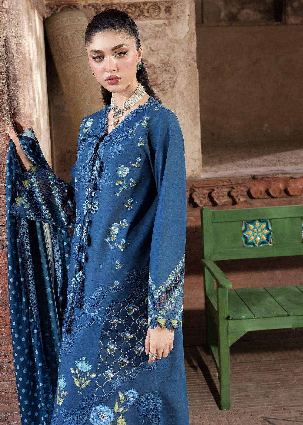 Saira Shakira | Bloom Lawn | LILY 1A - by Libasekhas - Registered Vendor of : Saira Rizwan - 100% Original Designer Dress