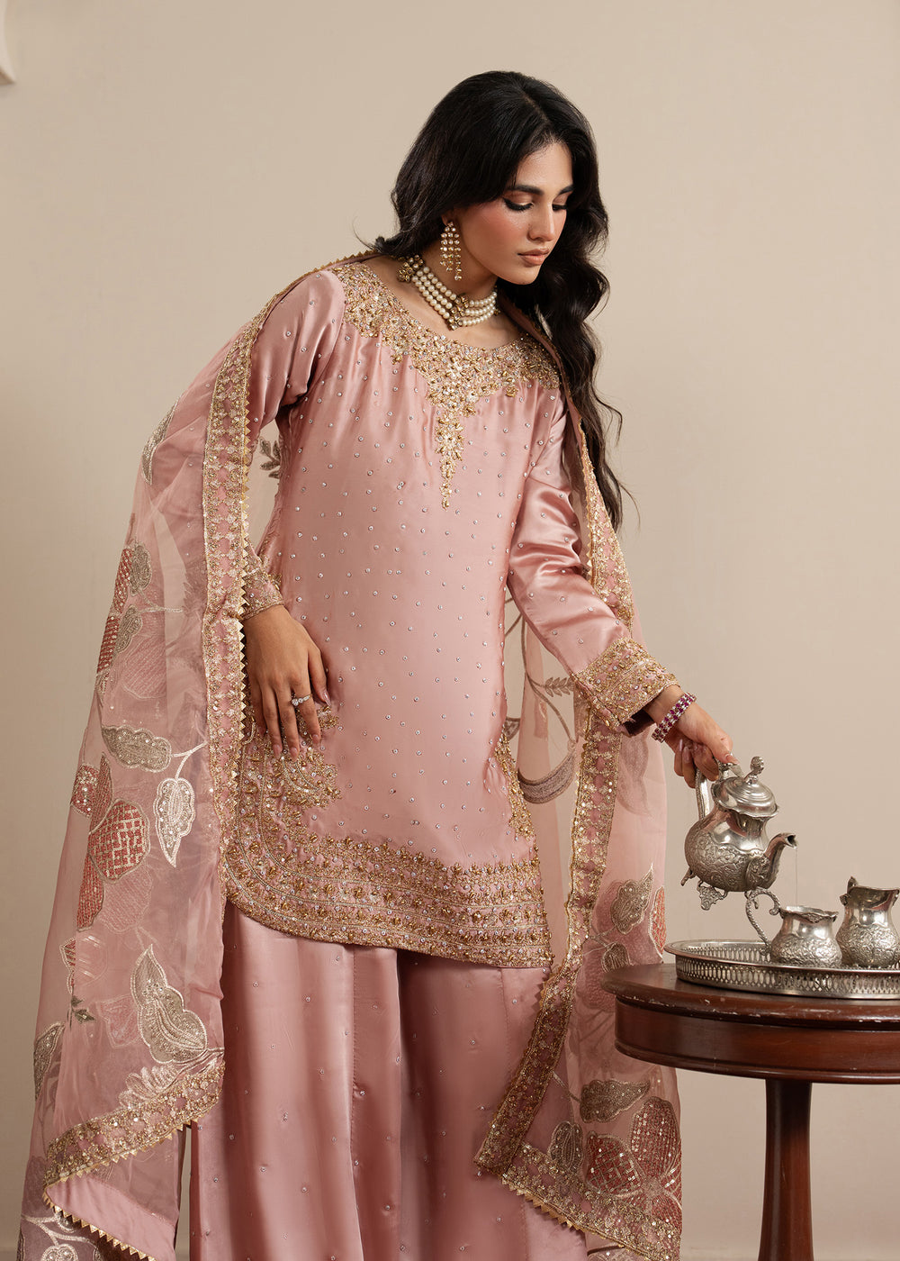 Haseens | Sakhiyan Formals | Munezza - by Libasekhas UK - Registered Vendor of : Haseens - 100% Original Designer Dress