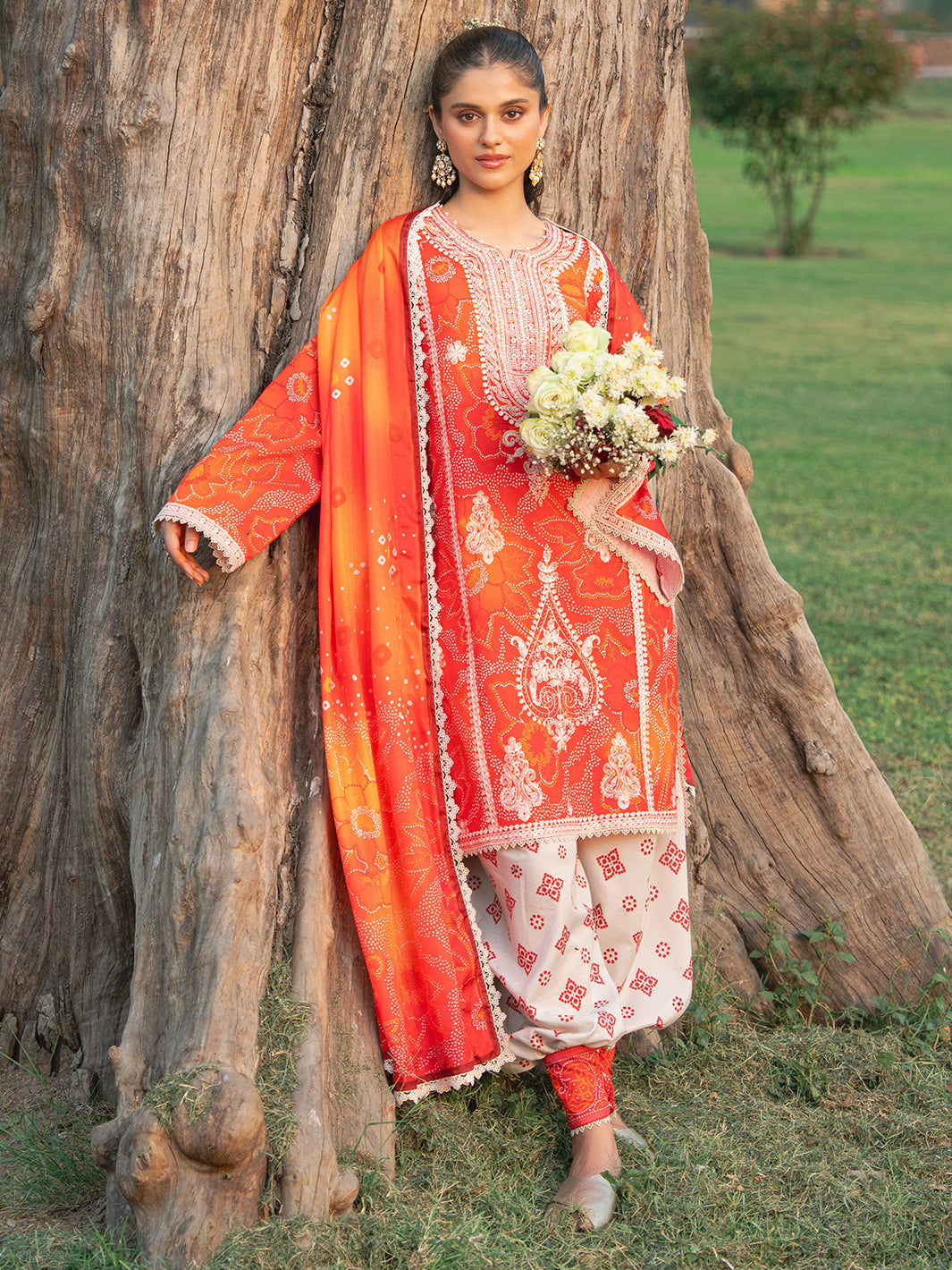 Bin Ilyas | Naqsh Naaz Luxury Lawn 25 | 2084 - A - by - Libasekhas UK - Registered Vendor of : Bin Ilyas - 100% Original Designer Dresss