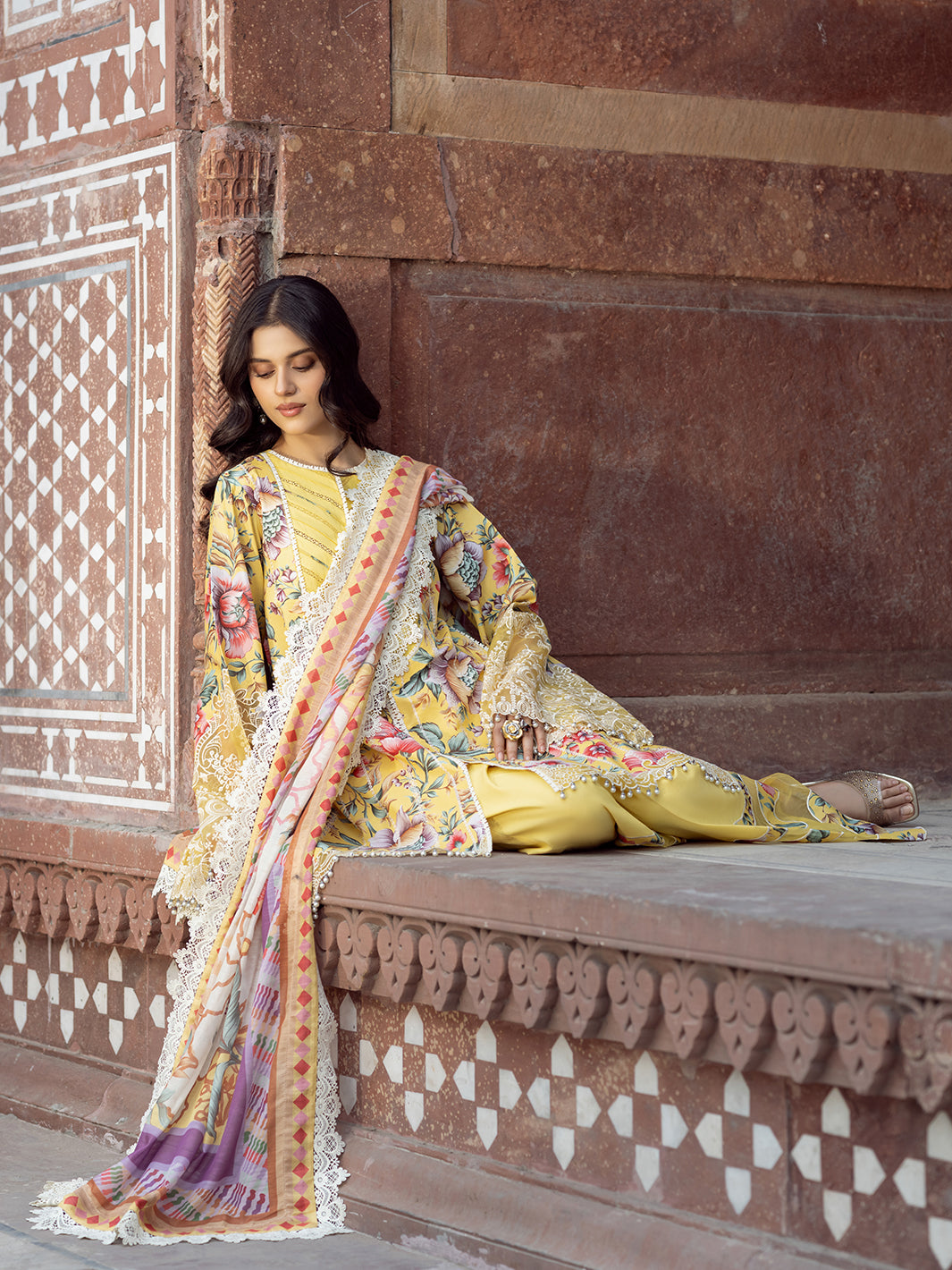 Bin Ilyas | Naqsh Naaz Luxury Lawn 25 | 2085 - A - by - Libasekhas UK - Registered Vendor of : Bin Ilyas - 100% Original Designer Dresss