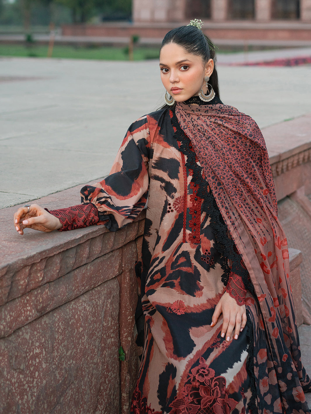 Bin Ilyas | Naqsh Naaz Luxury Lawn 25 | 2086 - C - by - Libasekhas UK - Registered Vendor of : Bin Ilyas - 100% Original Designer Dresss