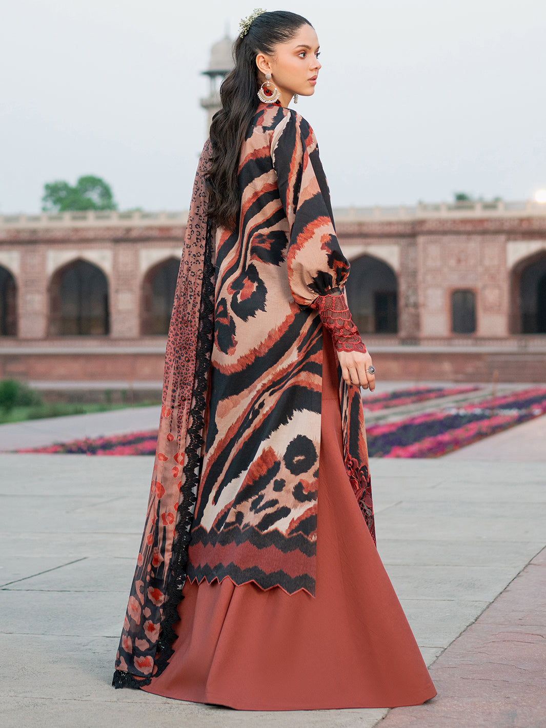 Bin Ilyas | Naqsh Naaz Luxury Lawn 25 | 2086 - C - by - Libasekhas UK - Registered Vendor of : Bin Ilyas - 100% Original Designer Dresss