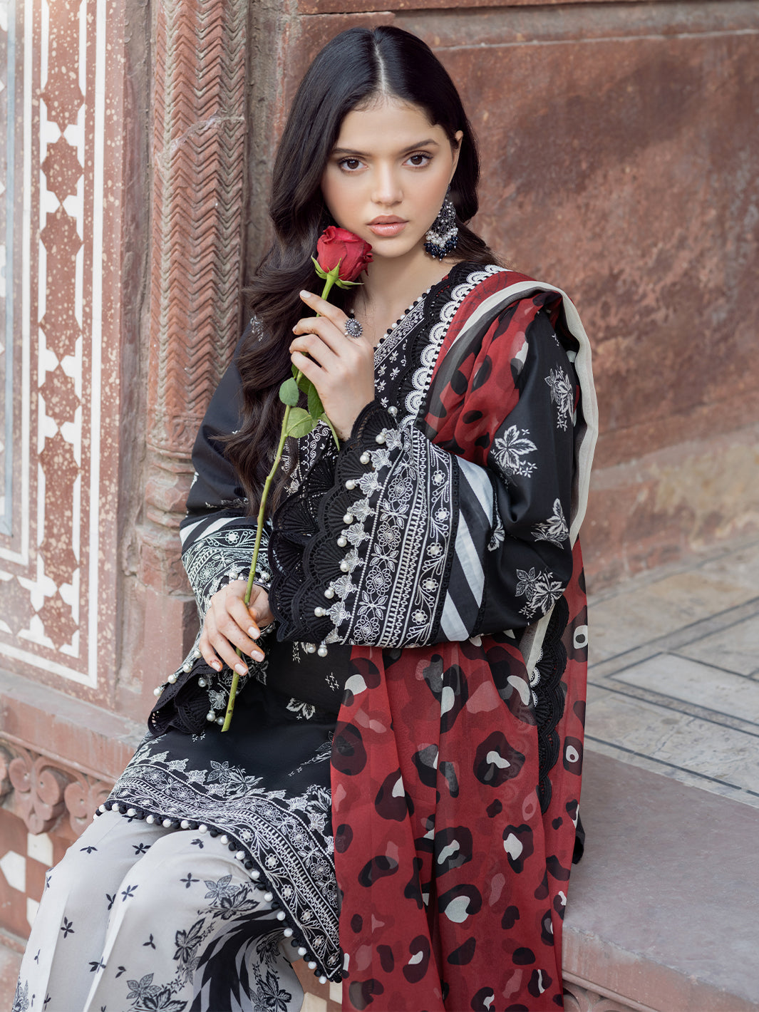 Bin Ilyas | Naqsh Naaz Luxury Lawn 25 | 2088 - A - by - Libasekhas UK - Registered Vendor of : Bin Ilyas - 100% Original Designer Dresss