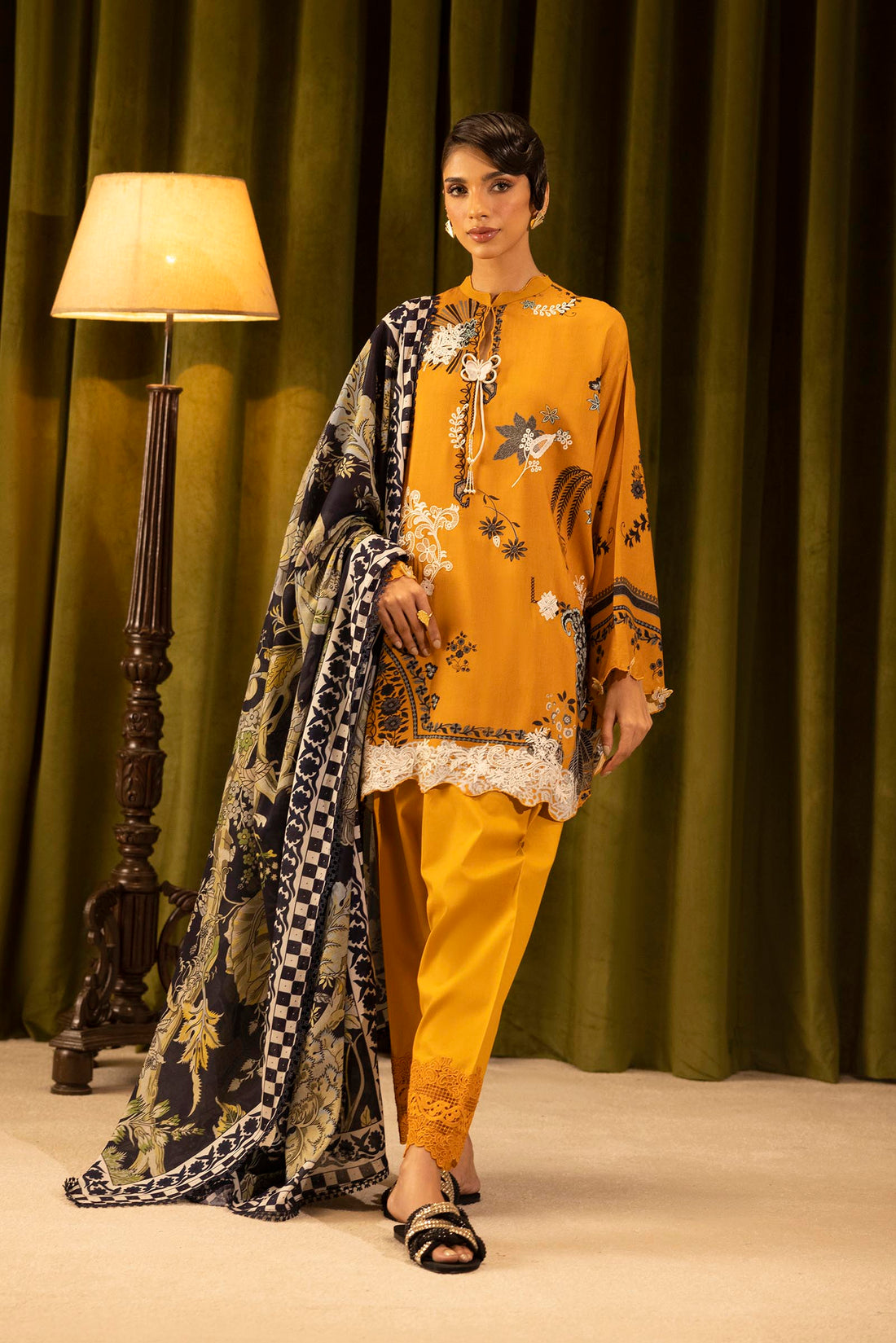 Sana Safinaz | Muzlin Winter 25 | 020A - by Libasekhas UK - Registered Vendor of : Sana Safinaz - 100% Original Designer Dress