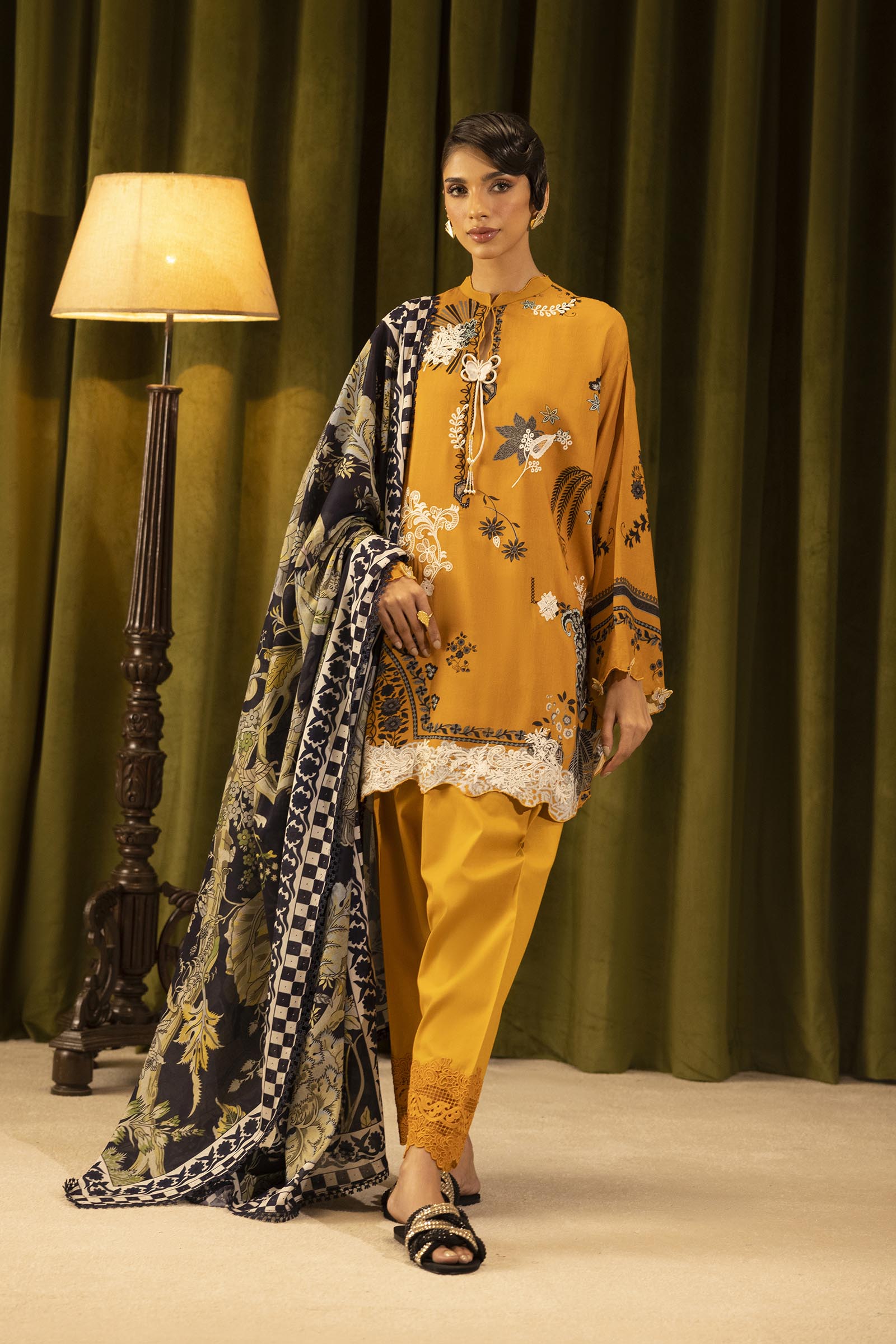 Sana Safinaz | Muzlin Winter 25 | 020A - by Libasekhas UK - Registered Vendor of : Sana Safinaz - 100% Original Designer Dress