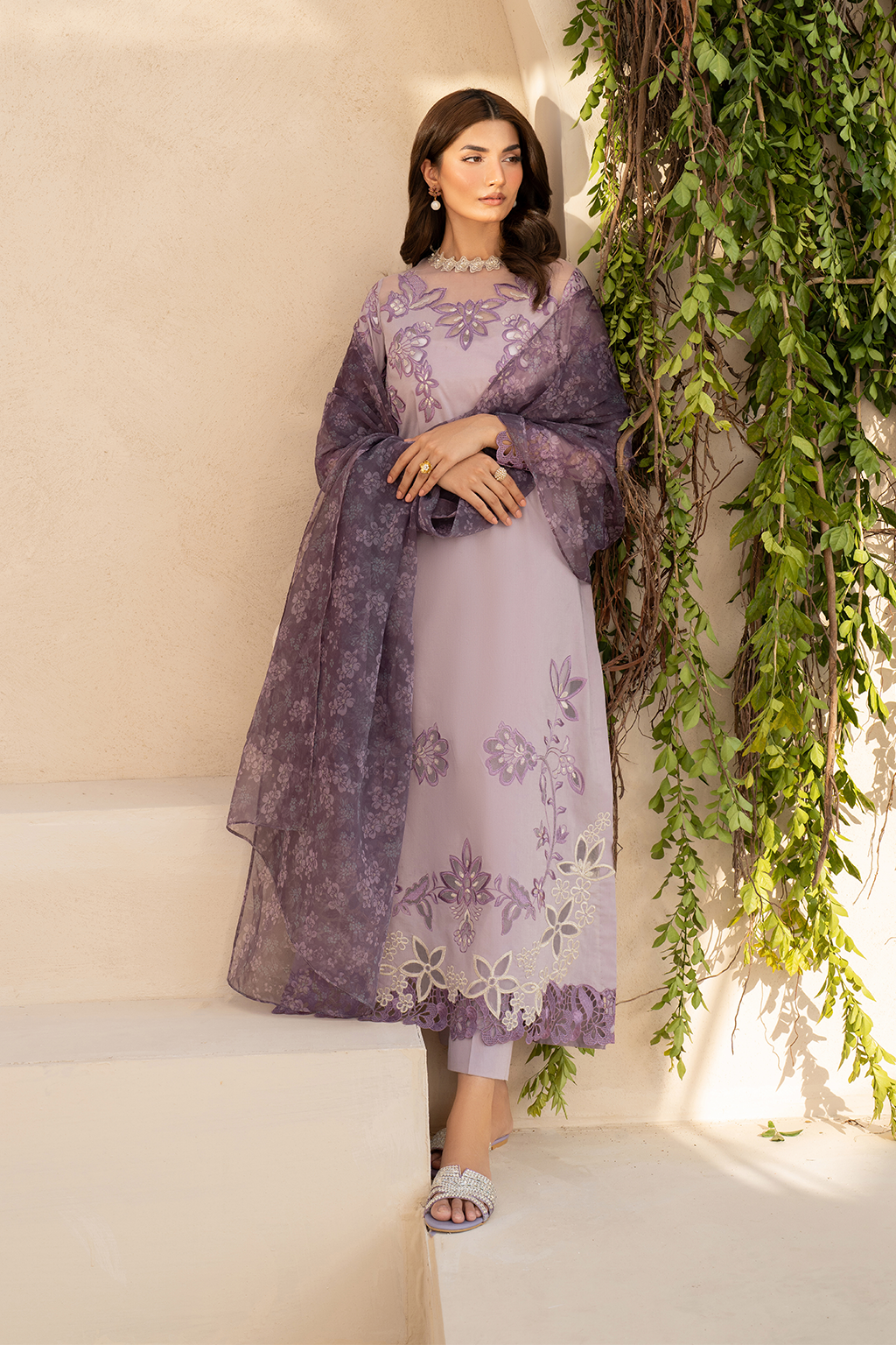 Iznik | Festive Lawn 25 | EFL-01 - by - Libasekhas UK - Registered Vendor of : Iznik - 100% Original Designer Dresss