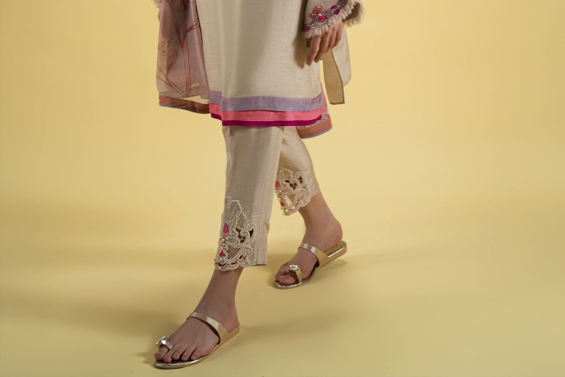 Ammara Khan | Sia 25 | D-03 - by - Libasekhas UK - Registered Vendor of : Ammara Khan - 100% Original Designer Dresss