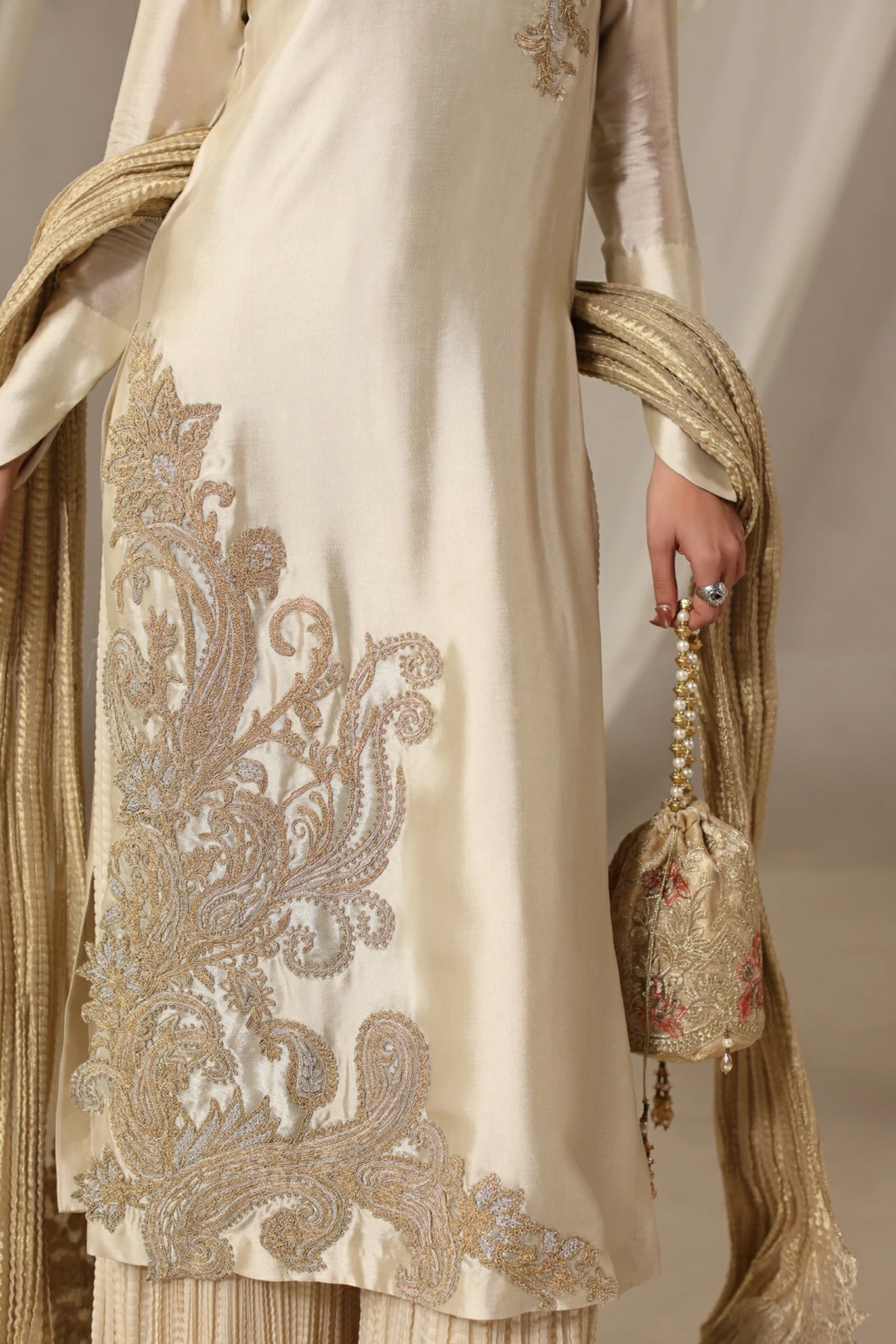 Musferah Saad | Into Twilight | Lyra - by Libasekhas UK - Registered Vendor of : Musferah Saad - 100% Original Designer Dress