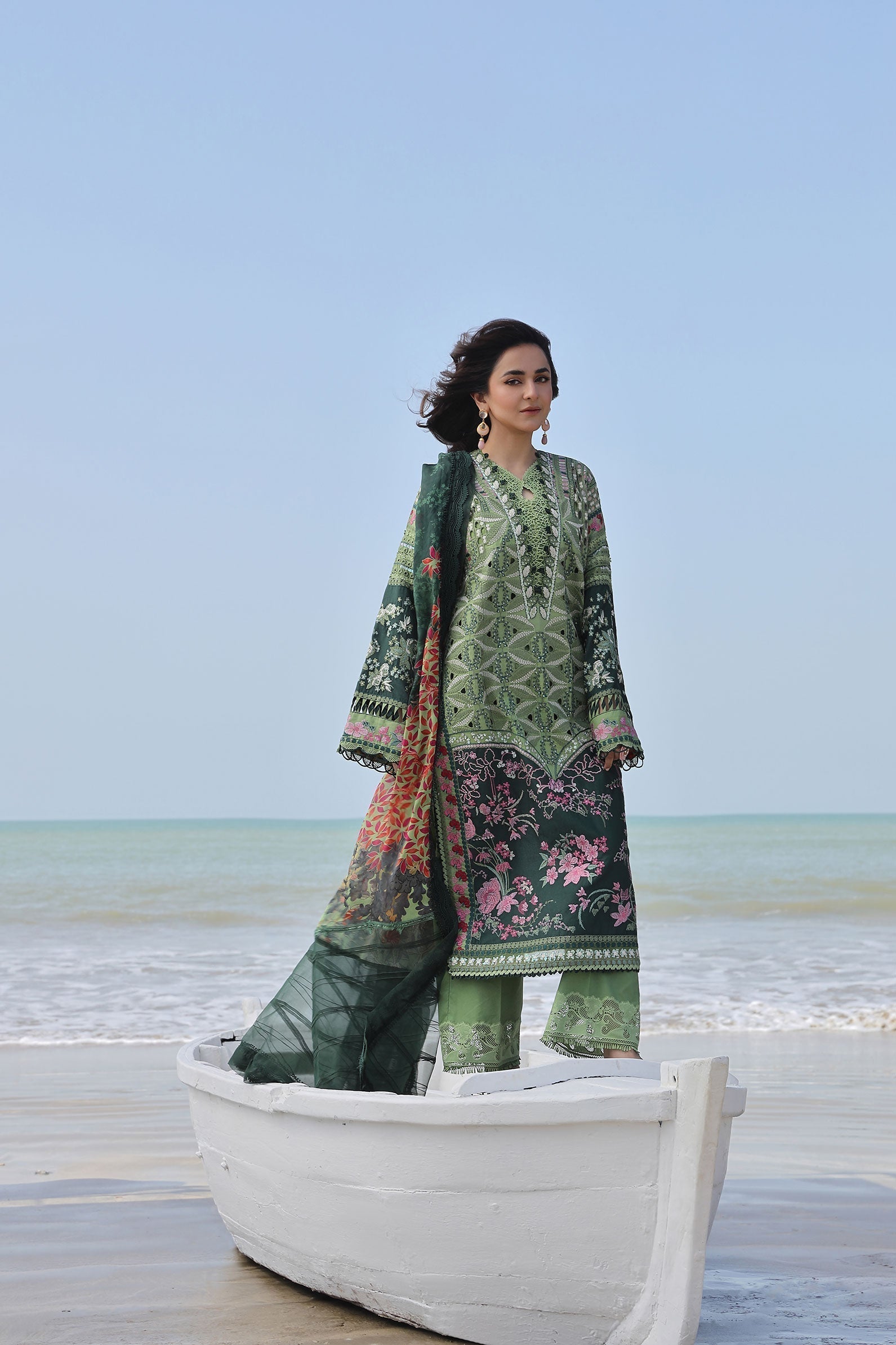 Maryam Hussain | Luxury Lawn 24 | GARDENIA - by - Libasekhas UK - Registered Vendor of : Maryam Hussain - 100% Original Designer Dresss