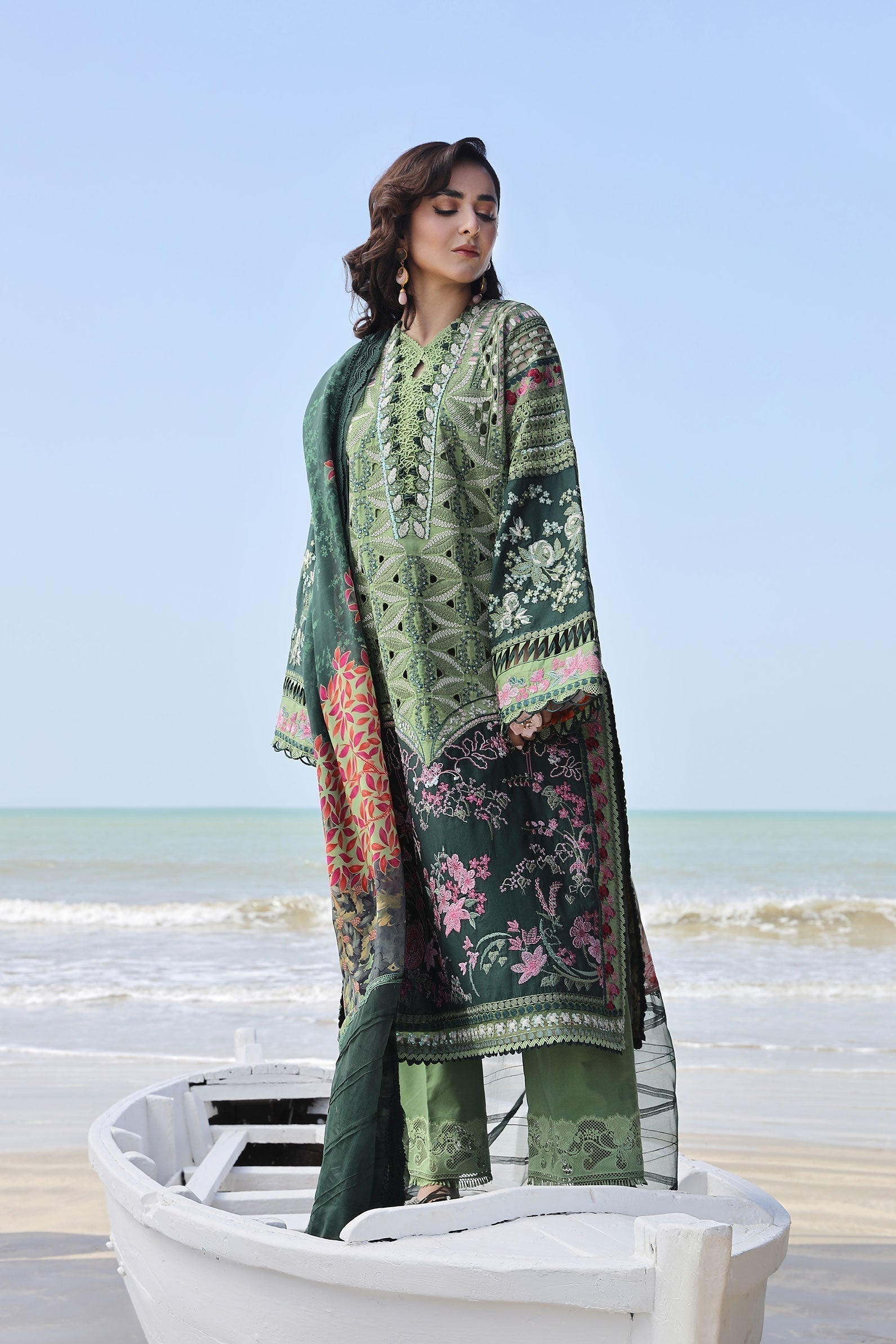 Maryam Hussain | Luxury Lawn 24 | GARDENIA - by - Libasekhas UK - Registered Vendor of : Maryam Hussain - 100% Original Designer Dresss