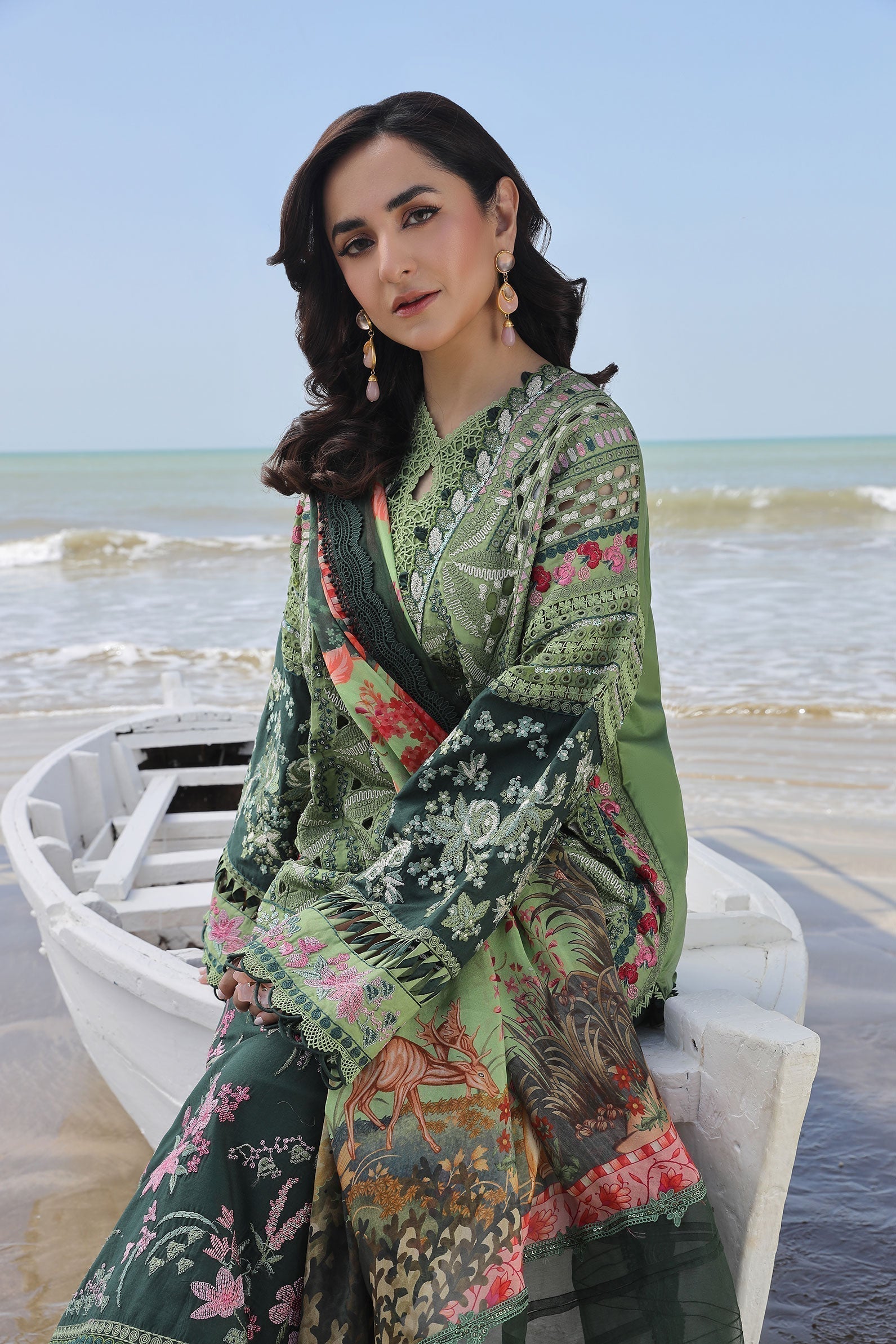 Maryam Hussain | Luxury Lawn 24 | GARDENIA - by - Libasekhas UK - Registered Vendor of : Maryam Hussain - 100% Original Designer Dresss