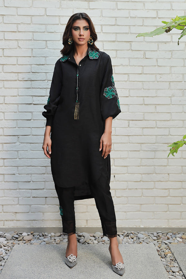 Wardha Saleem | Luxury Pret Traditional Wear | NOYA - by - Libasekhas UK - Registered Vendor of : Wardha Saleem - 100% Original Designer Dresss
