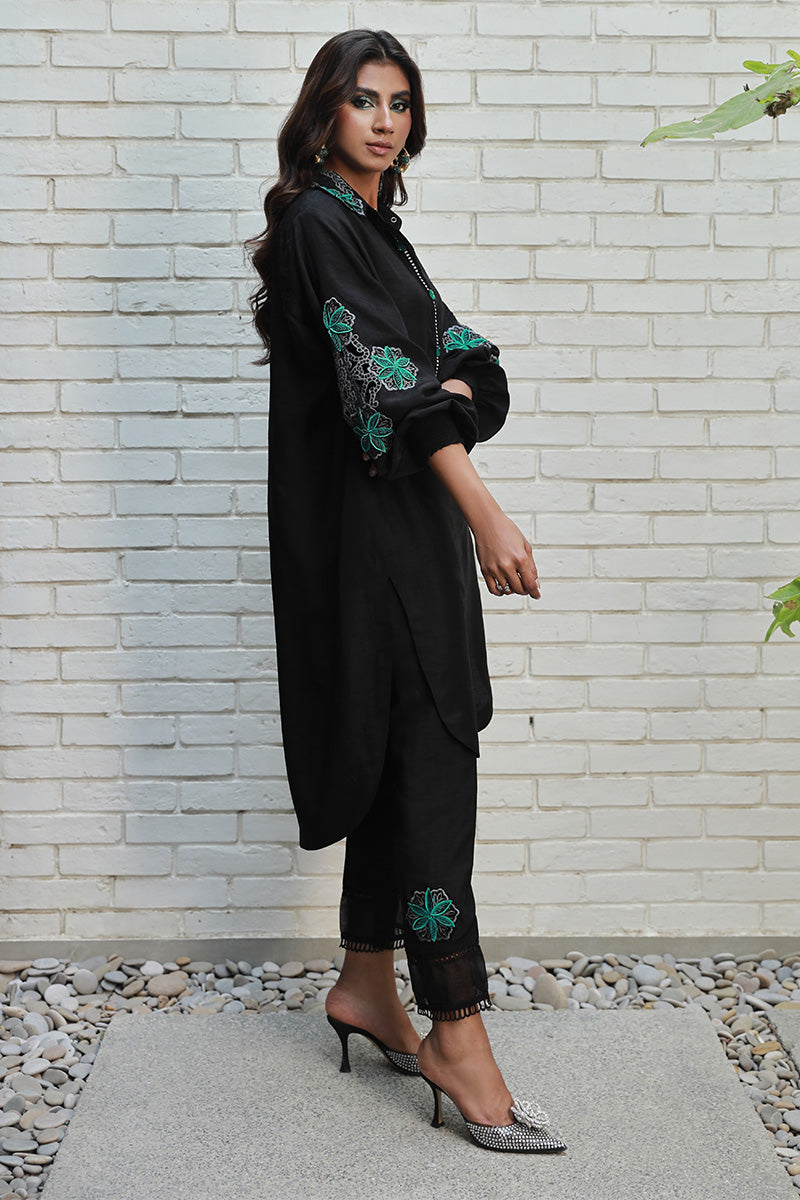Wardha Saleem | Luxury Pret Traditional Wear | NOYA - by - Libasekhas UK - Registered Vendor of : Wardha Saleem - 100% Original Designer Dresss