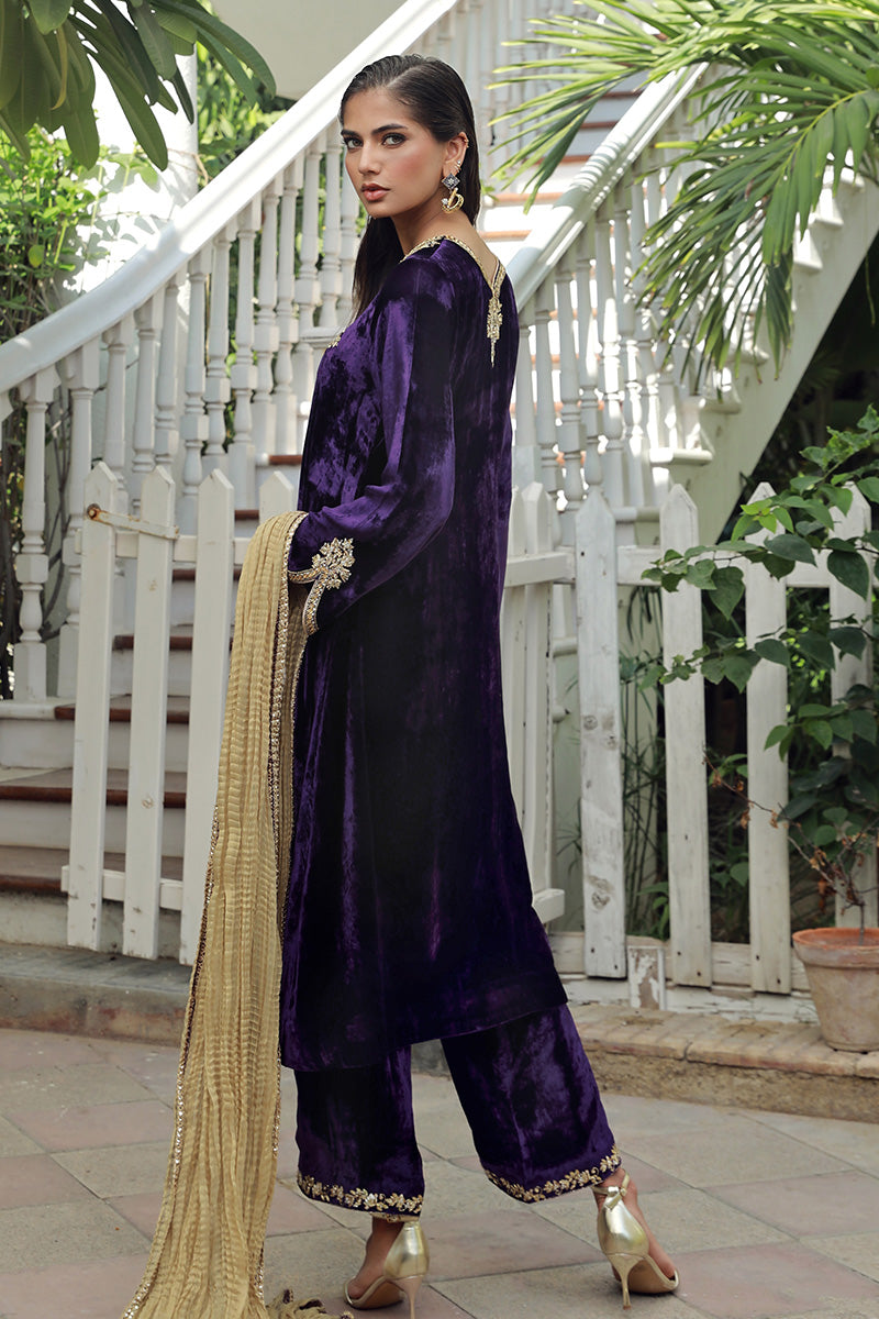 Sana Abbas | Velvet Formals | KANZITE - by - Libasekhas UK - Registered Vendor of : Sana Abbas - 100% Original Designer Dresss