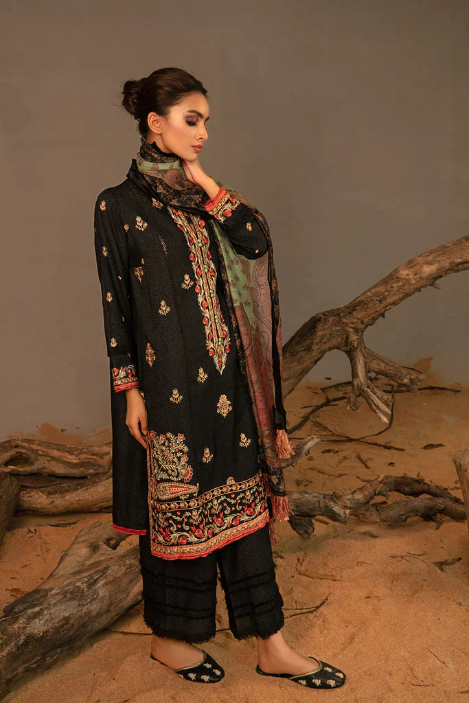 Sobia Nazir | Autumn Winter 23 | 2A - by - Libasekhas UK - Registered Vendor of : Sobia Nazir - 100% Original Designer Dresss